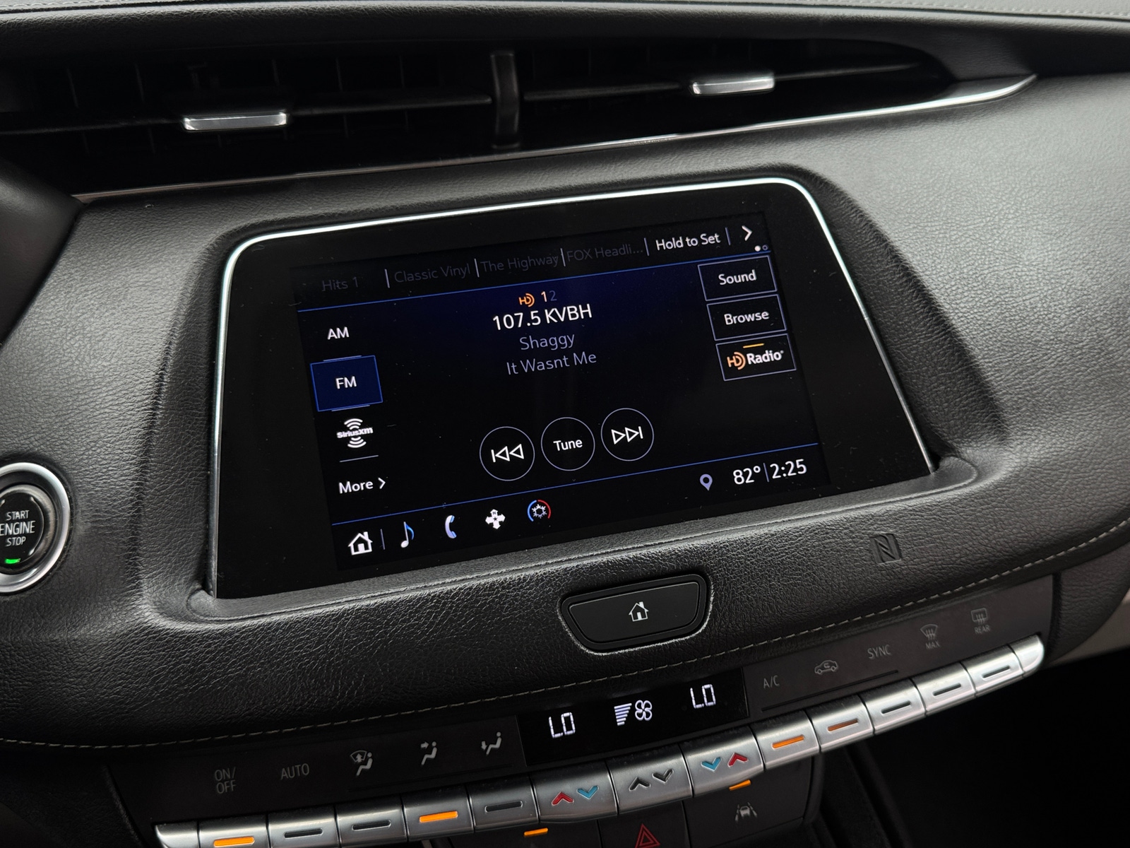 Thumbnail: 2019 Cadillac XT4 - 3