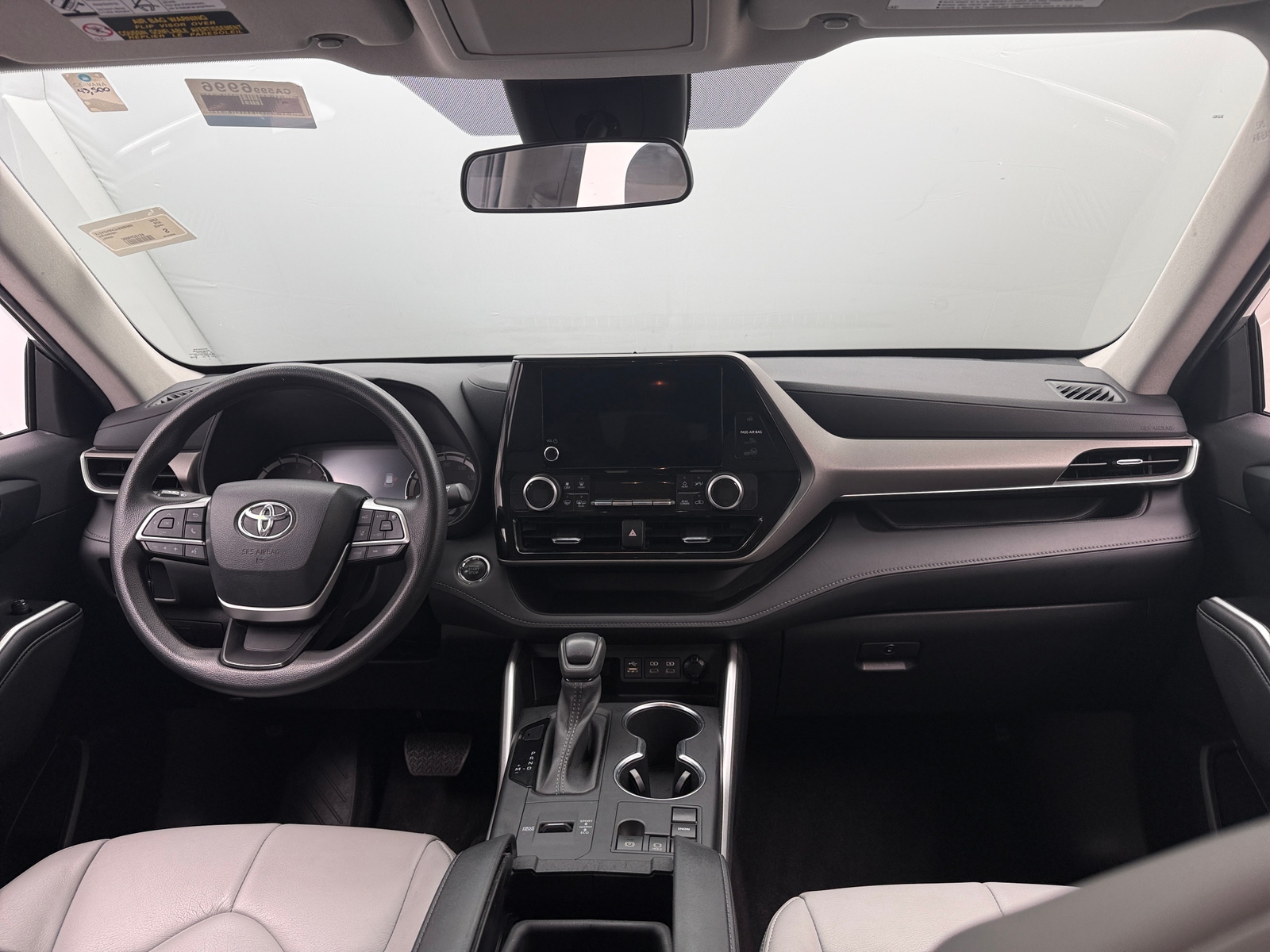 Thumbnail: 2023 Toyota Highlander - 2
