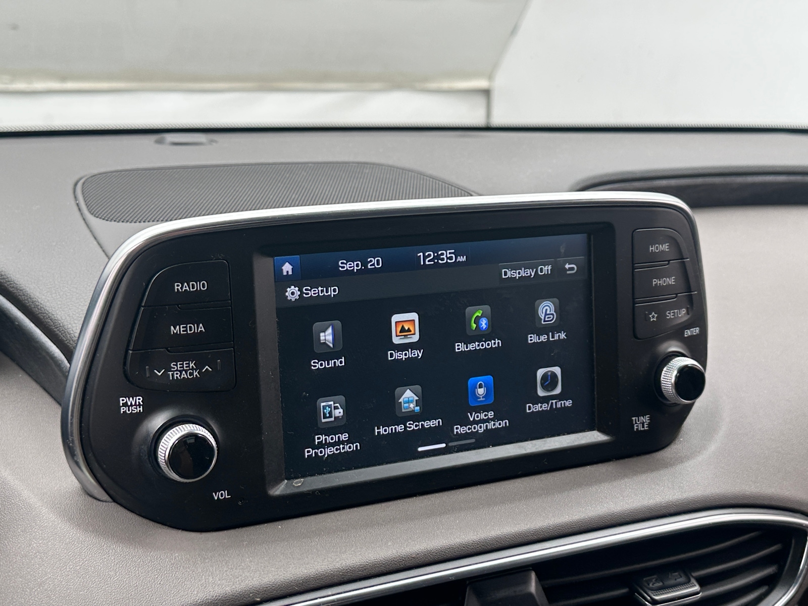 Thumbnail: 2019 Hyundai Santa Fe - 4