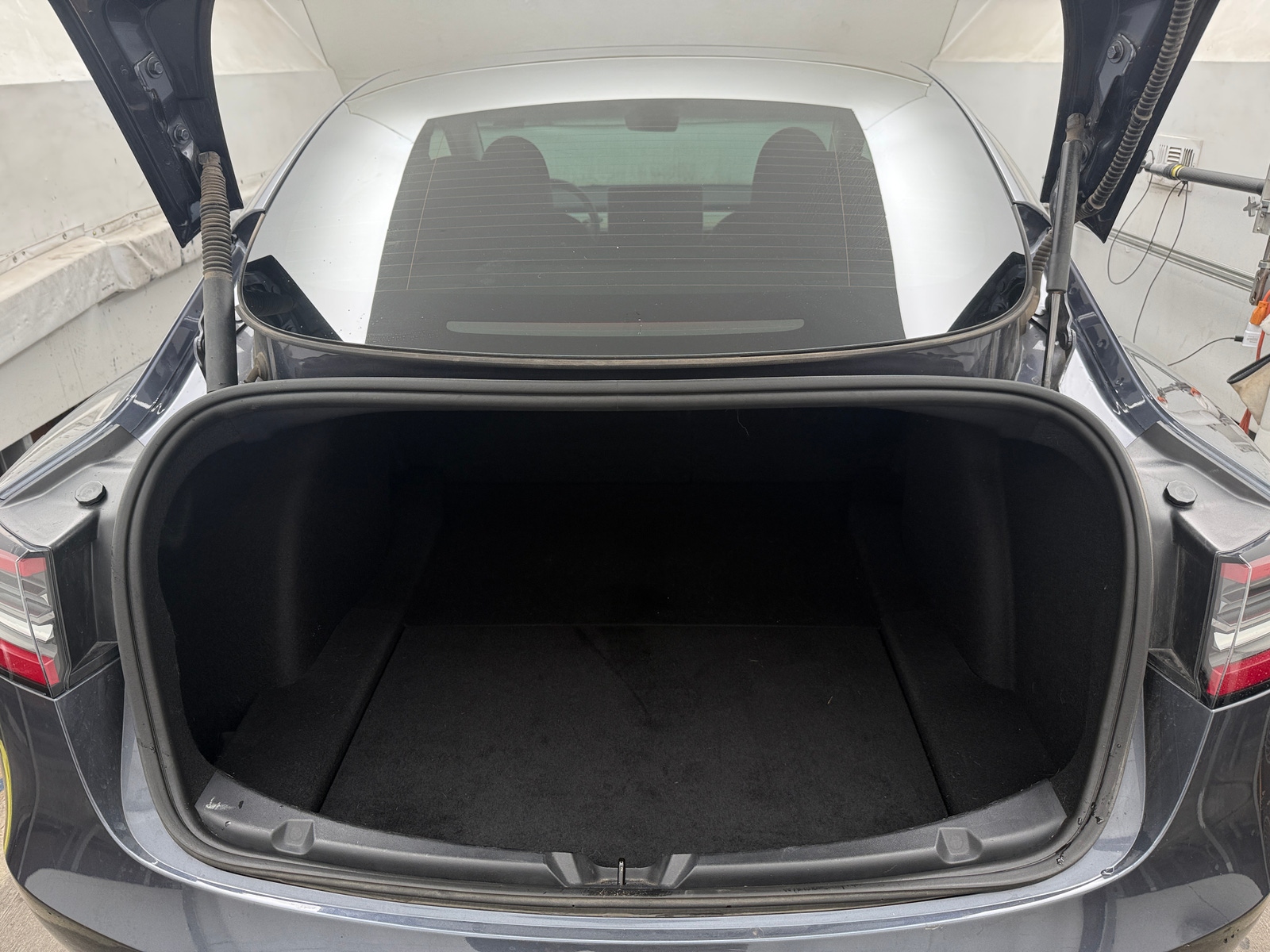 Thumbnail: 2023 Tesla Model 3 - 6