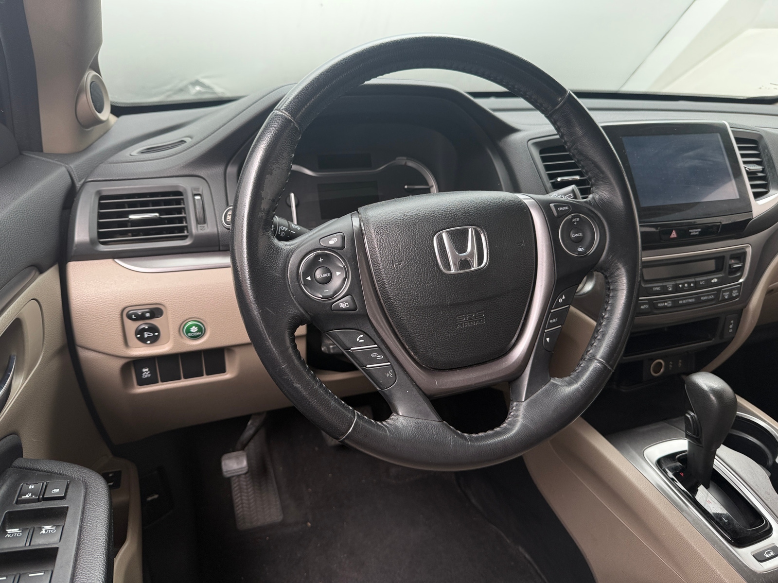 Thumbnail: 2016 Honda Pilot - 4