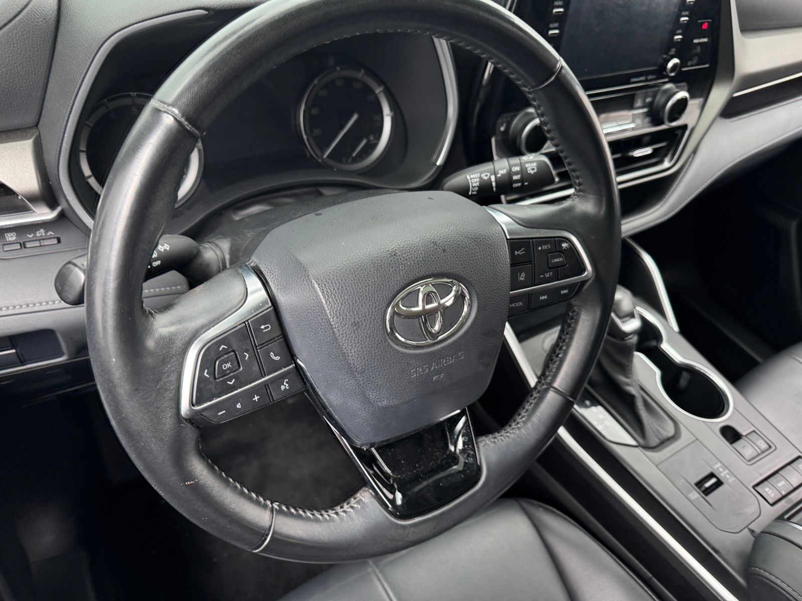 Thumbnail: 2021 Toyota Highlander - 5