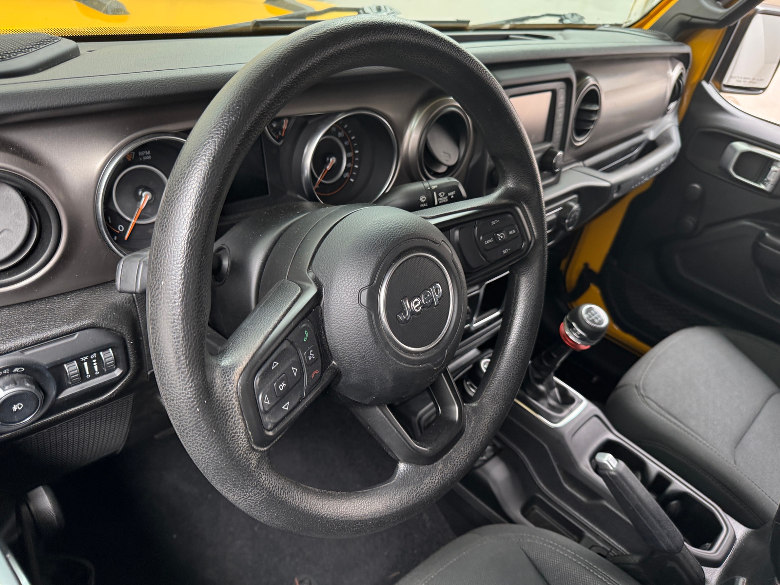 Thumbnail: 2020 Jeep Wrangler - 5
