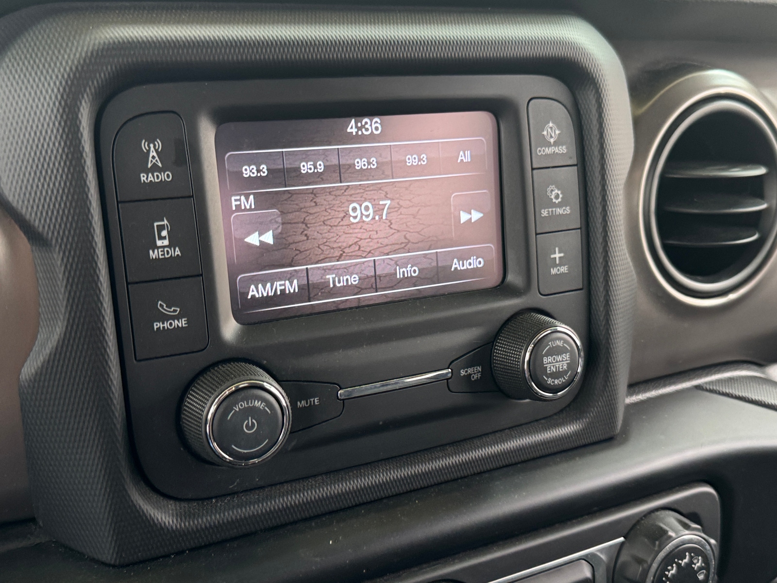 Thumbnail: 2020 Jeep Wrangler - 4