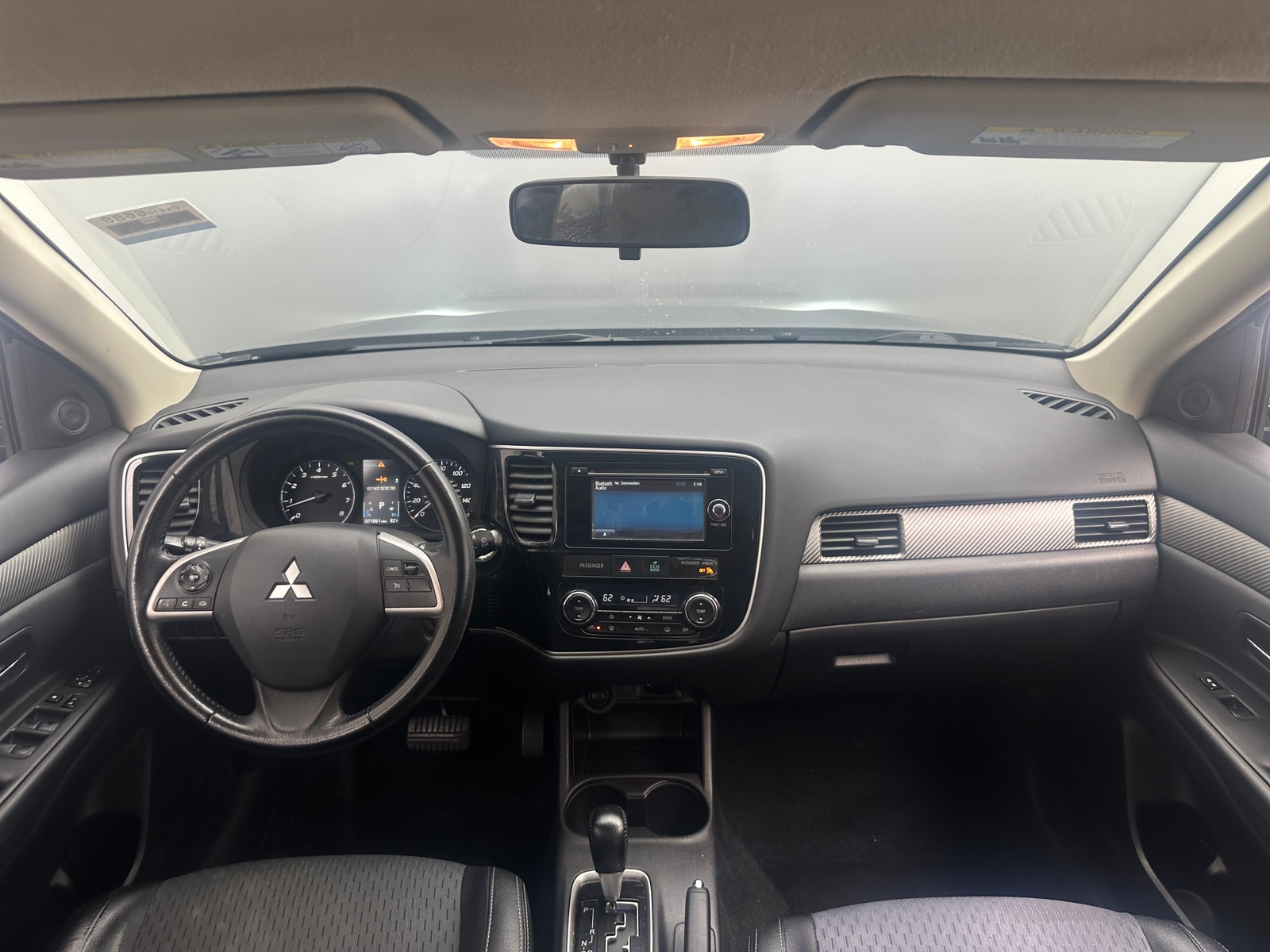 Thumbnail: 2015 Mitsubishi Outlander - 3