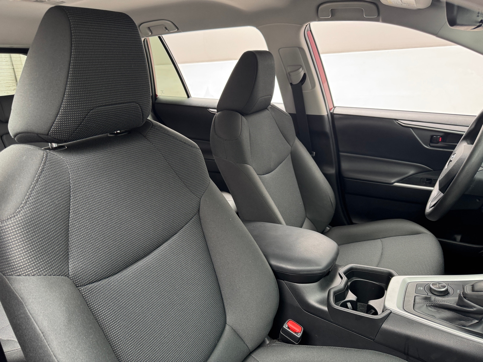 Thumbnail: 2020 Toyota RAV4 - 2