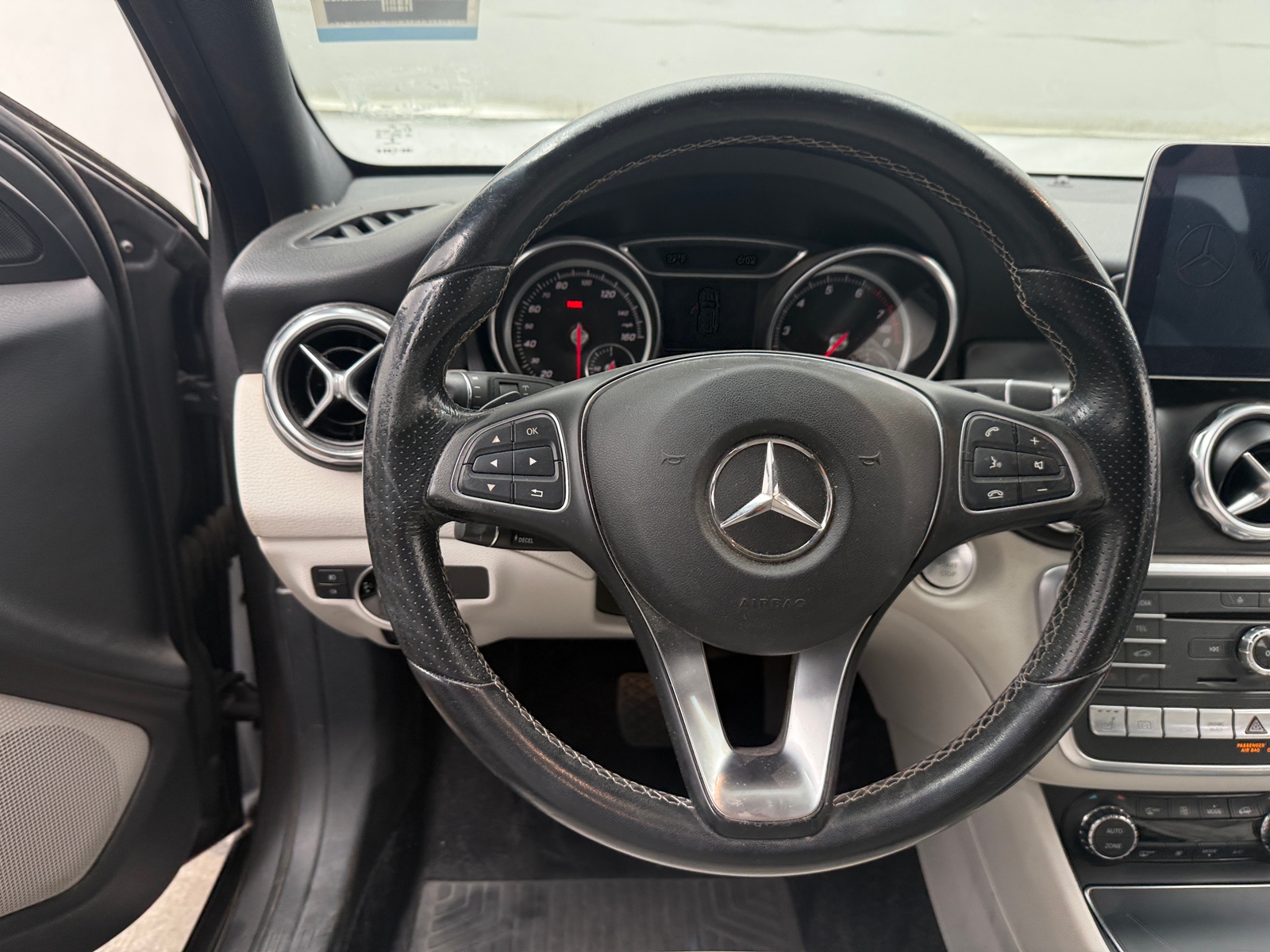 Thumbnail: 2018 Mercedes-Benz GLA - 5