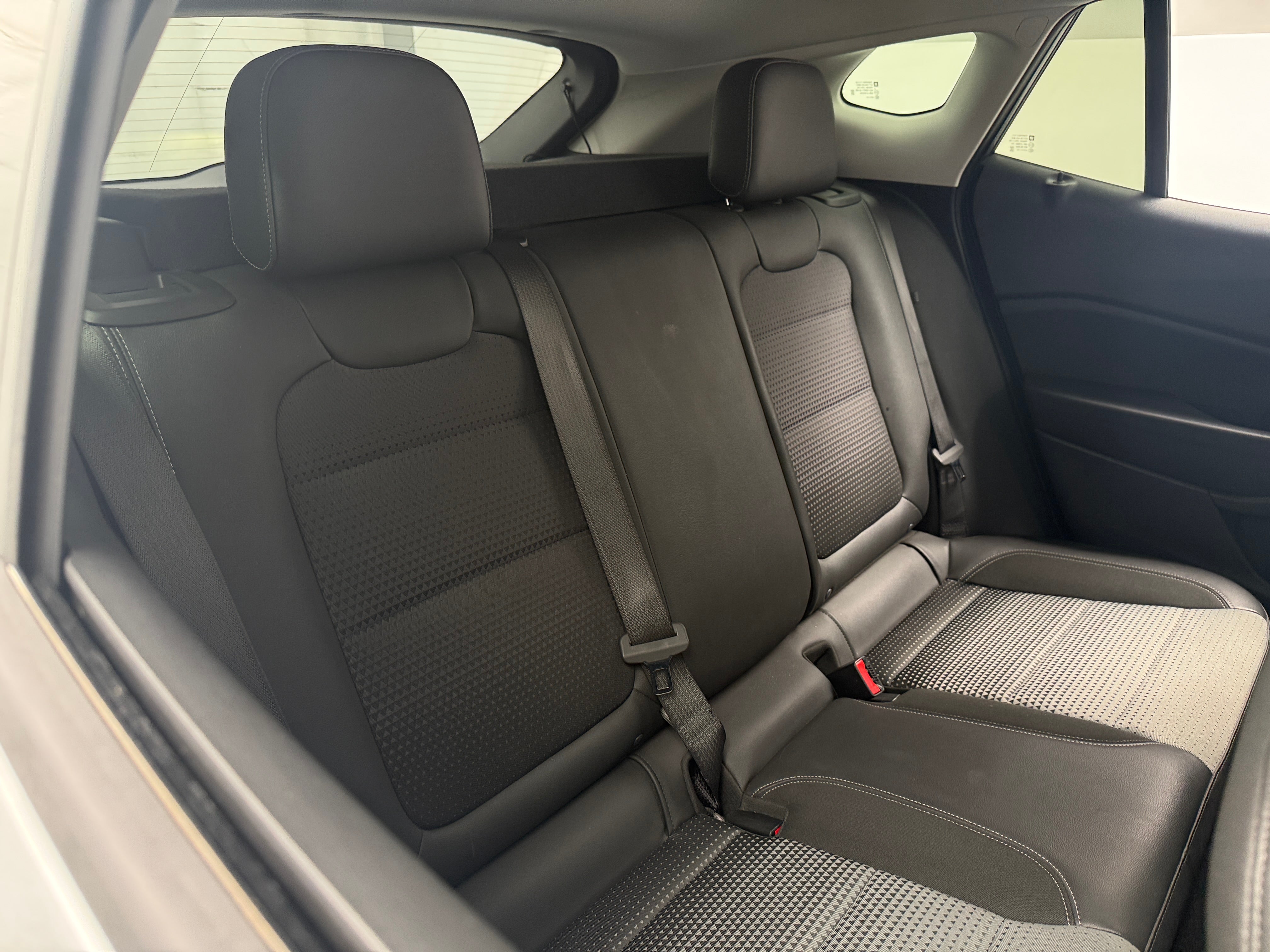 2025 Chevrolet Trax LT - Photo 5