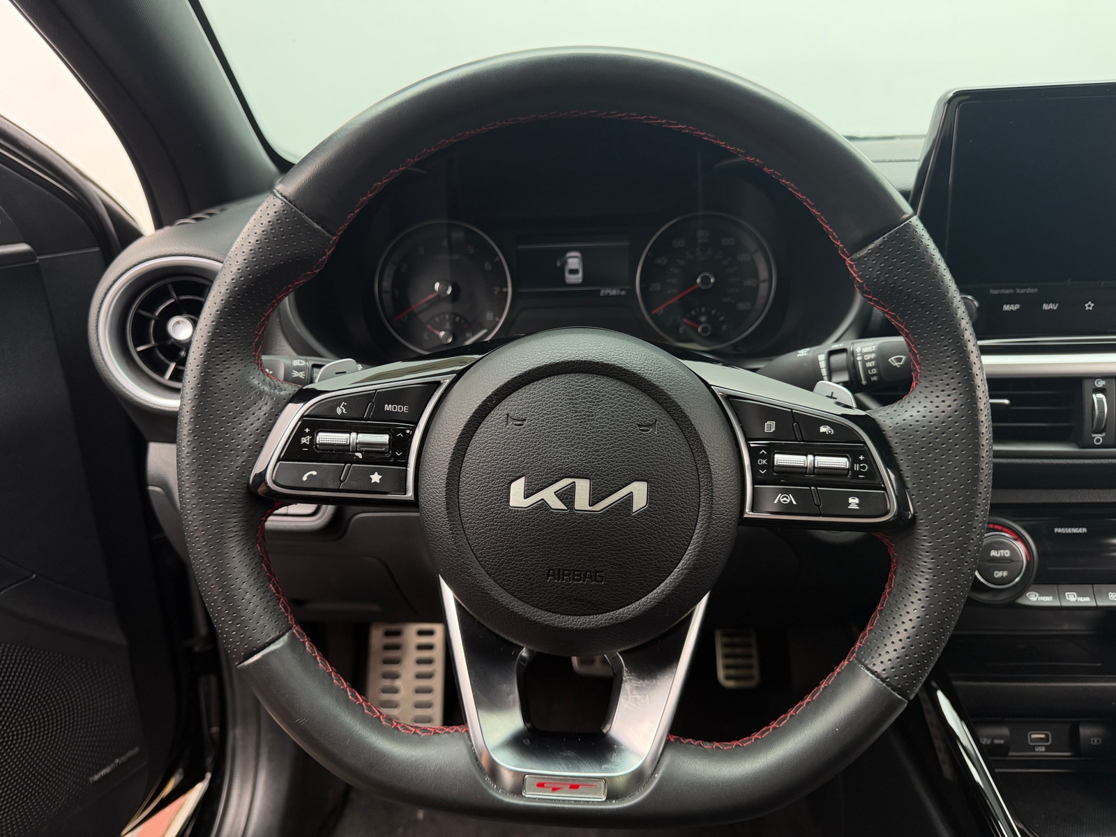 Thumbnail: 2024 Kia Forte - 4