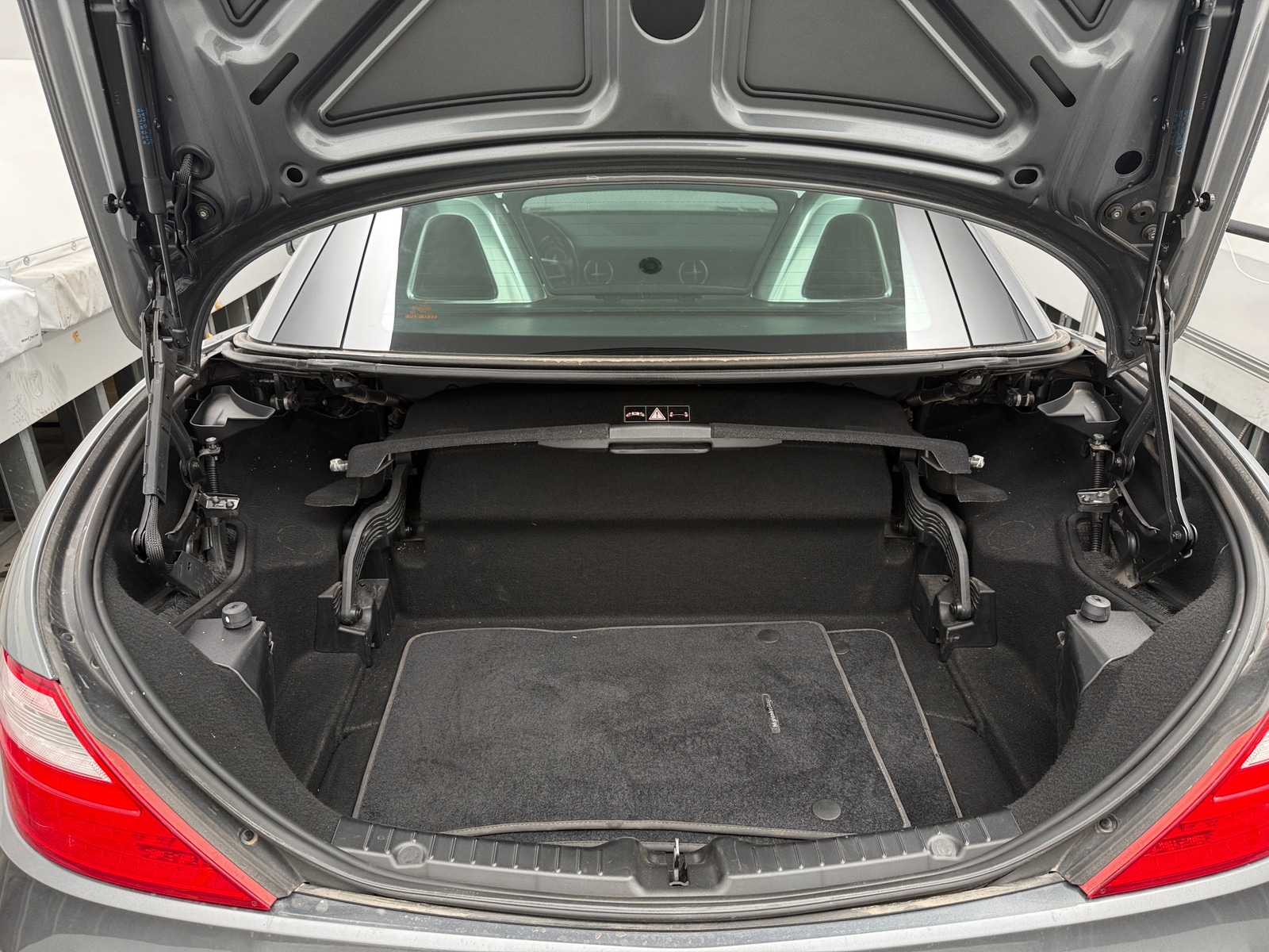 Thumbnail: 2016 Mercedes-Benz SLK - 5