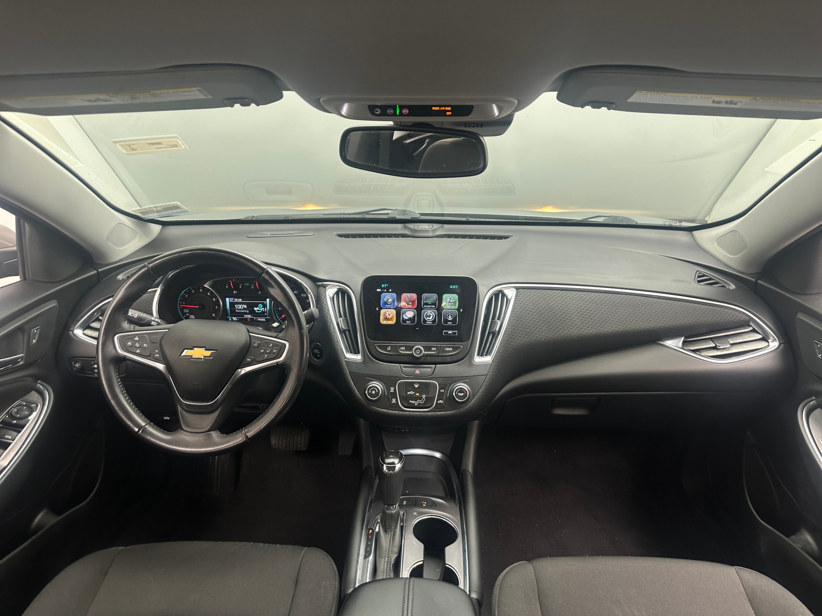 Thumbnail: 2018 Chevrolet Malibu - 3