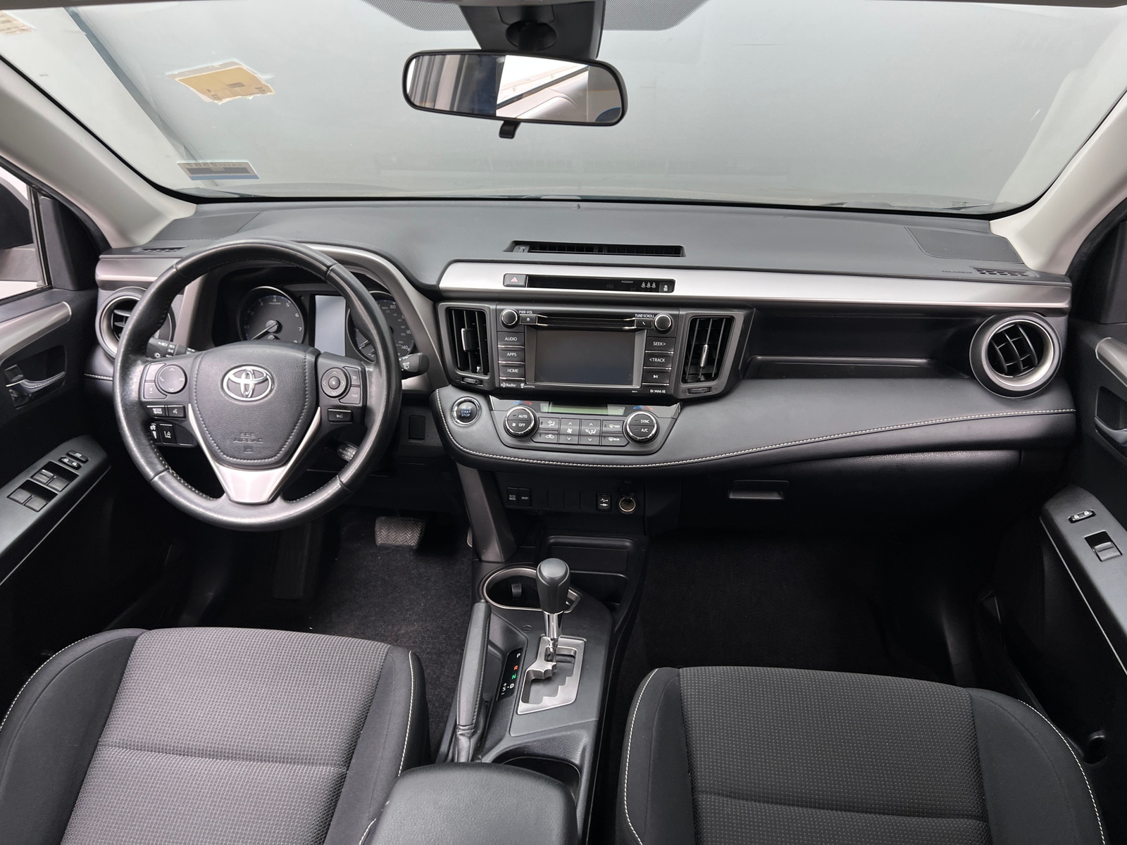 Thumbnail: 2017 Toyota RAV4 - 3
