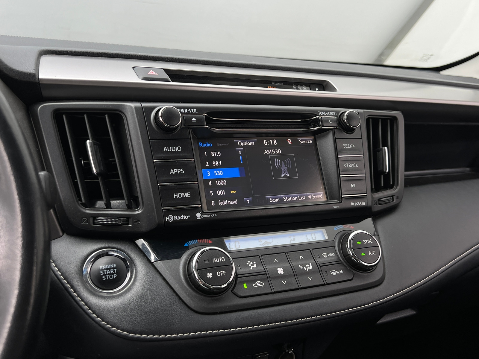 Thumbnail: 2017 Toyota RAV4 - 4