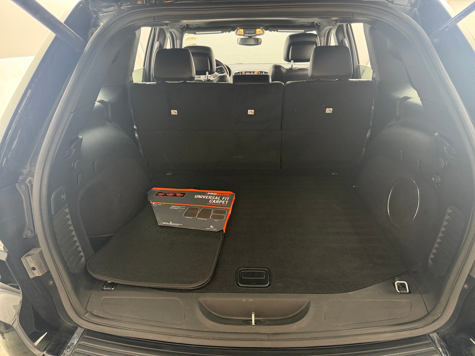 Thumbnail: 2020 Jeep Grand Cherokee - 6