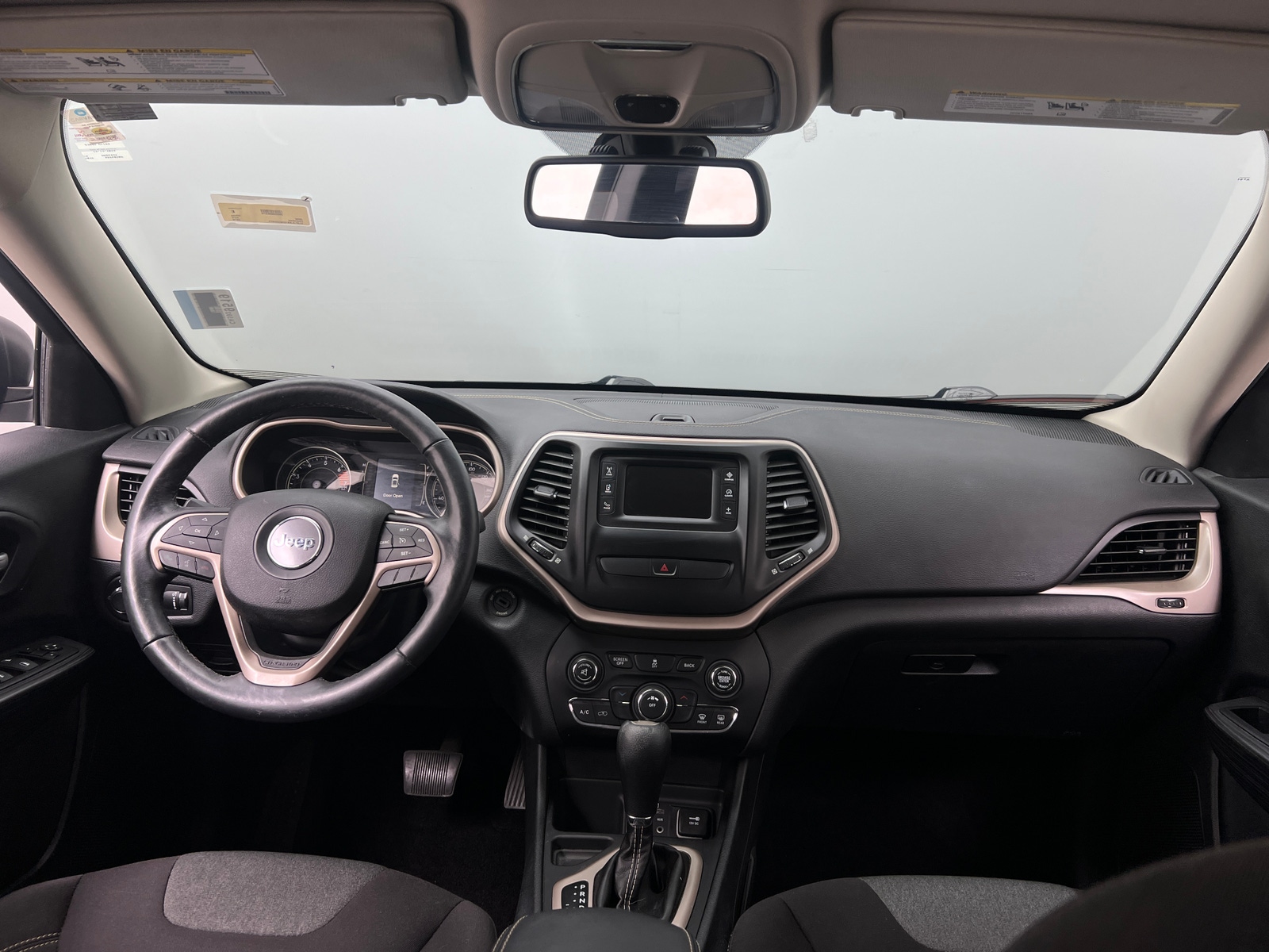 Thumbnail: 2016 Jeep Cherokee - 3
