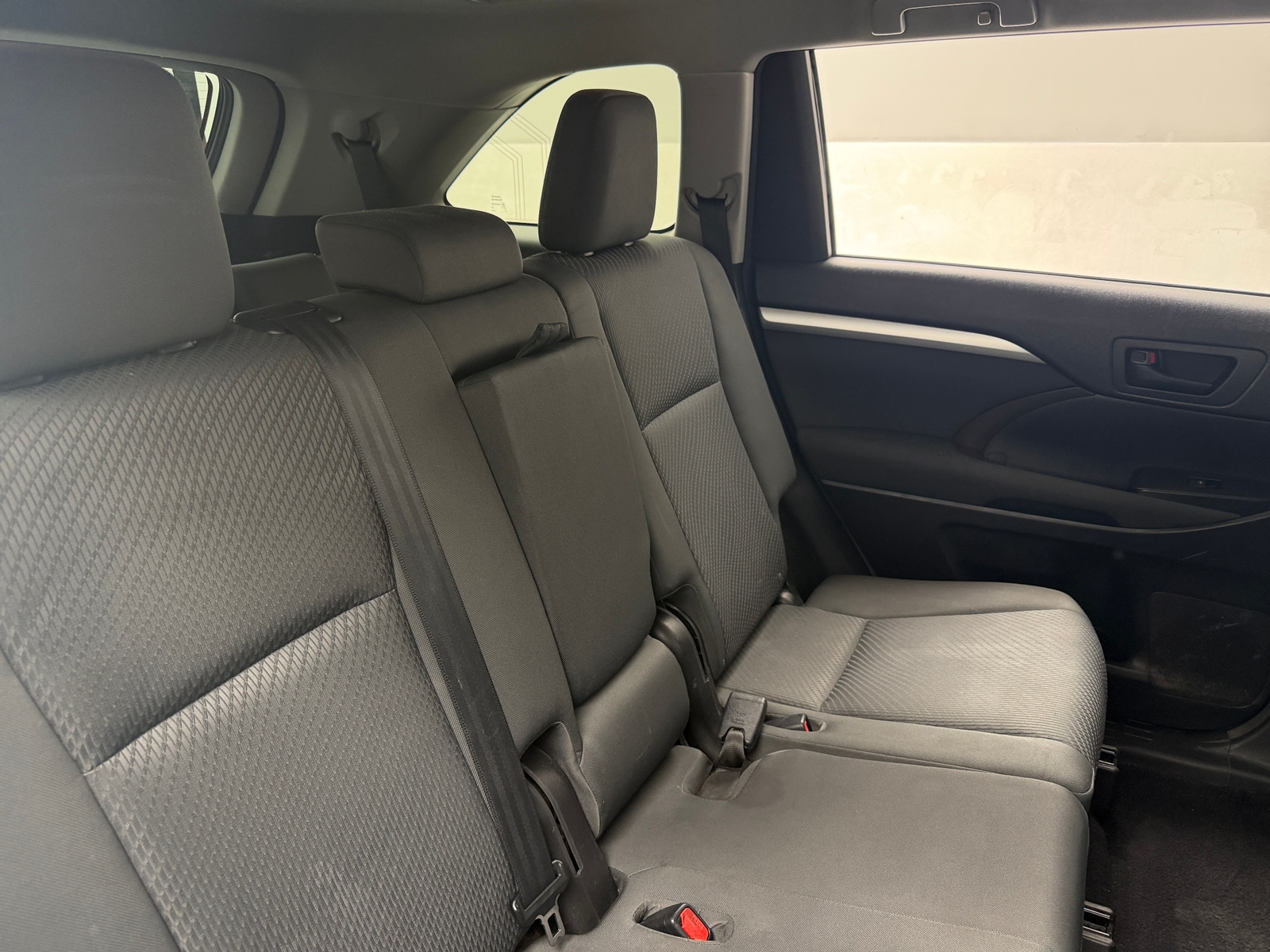 Thumbnail: 2015 Toyota Highlander - 6
