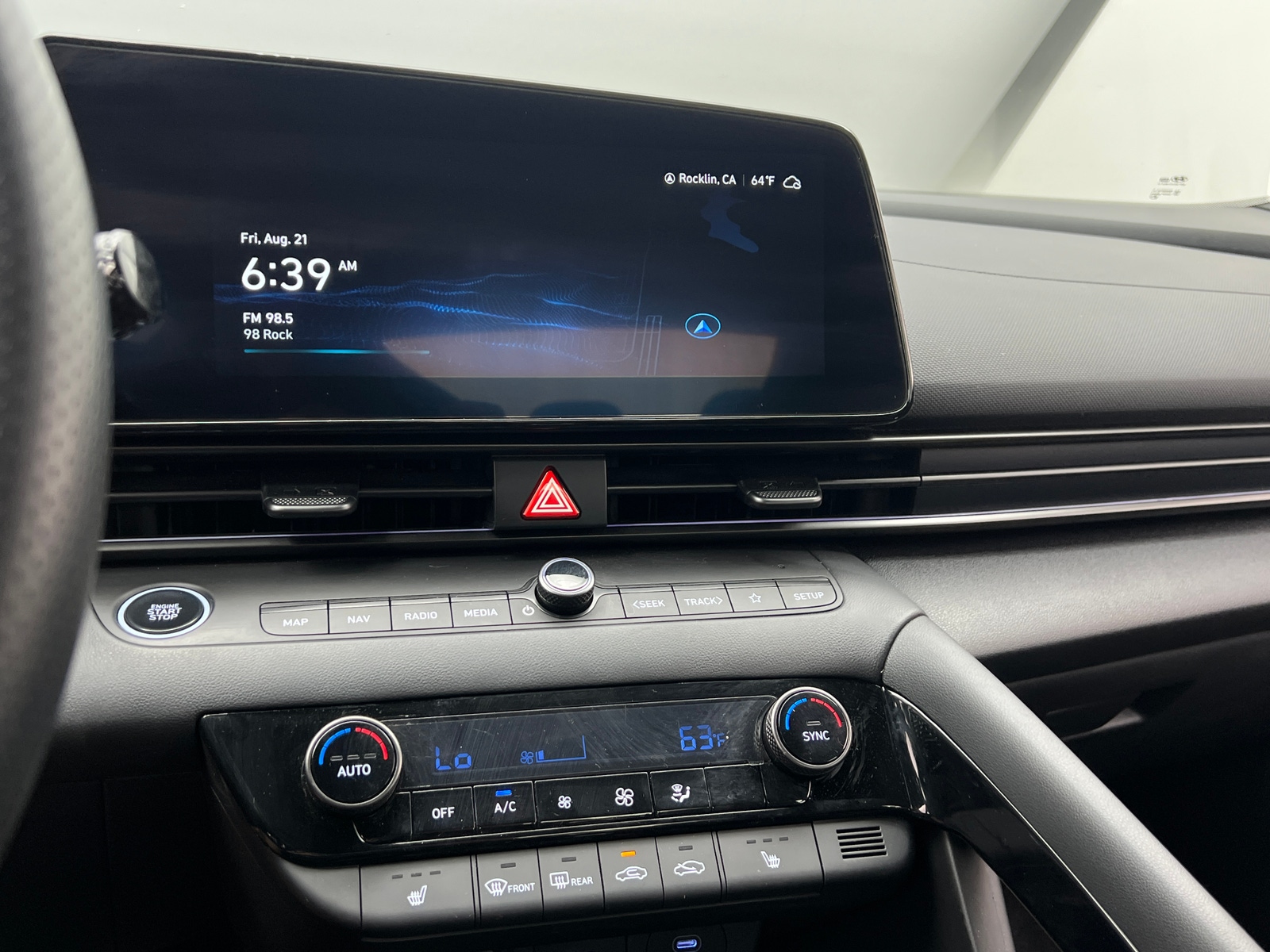 Thumbnail: 2025 Hyundai Elantra - 3