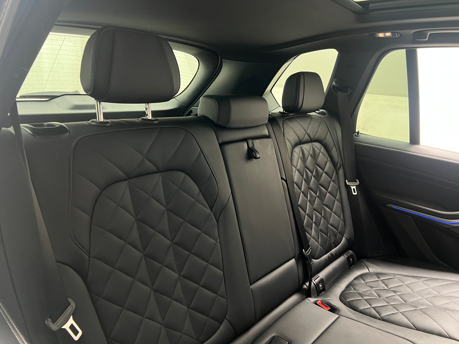 Thumbnail: 2026 BMW X5 - 5