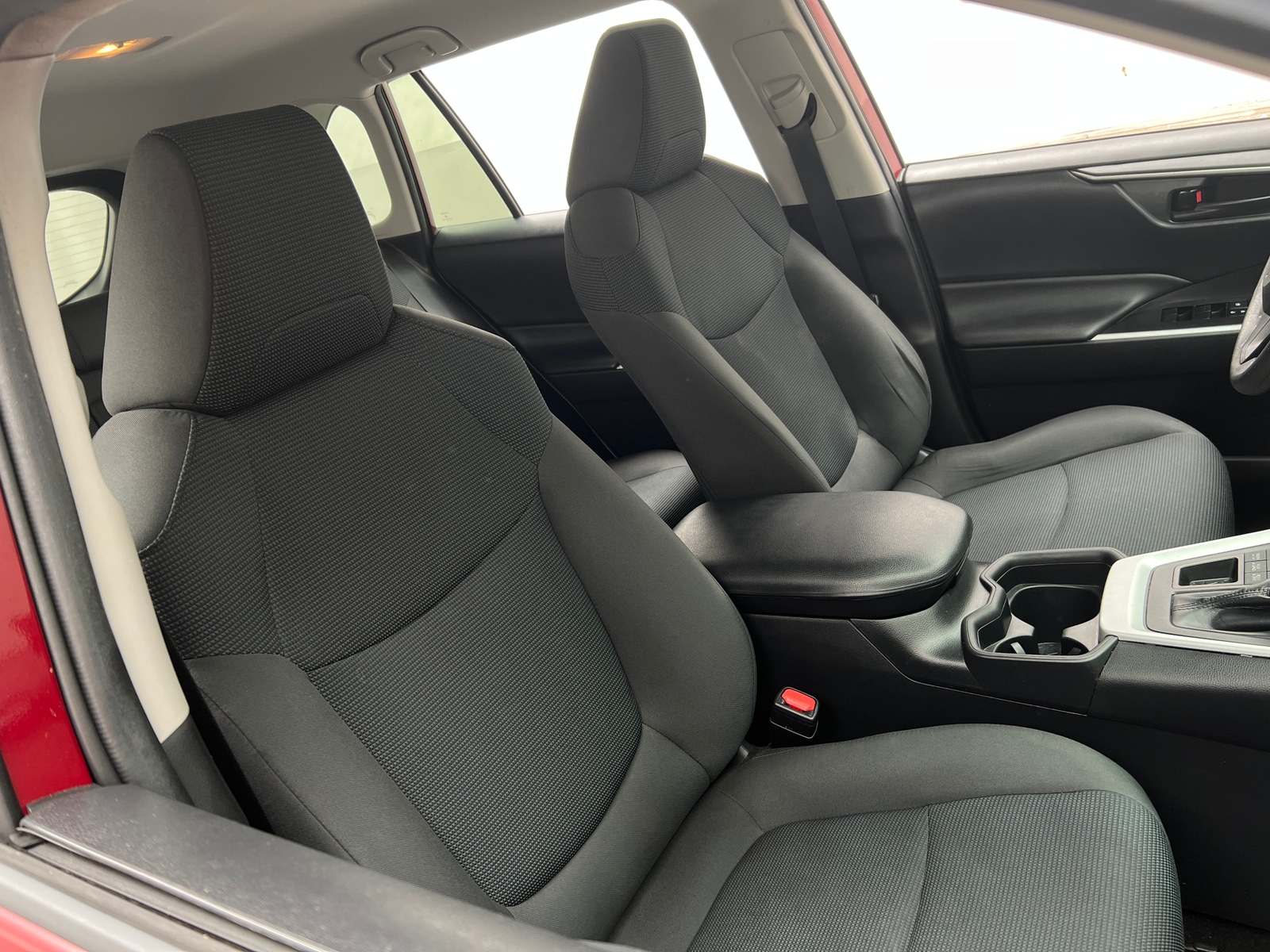 Thumbnail: 2020 Toyota RAV4 - 2