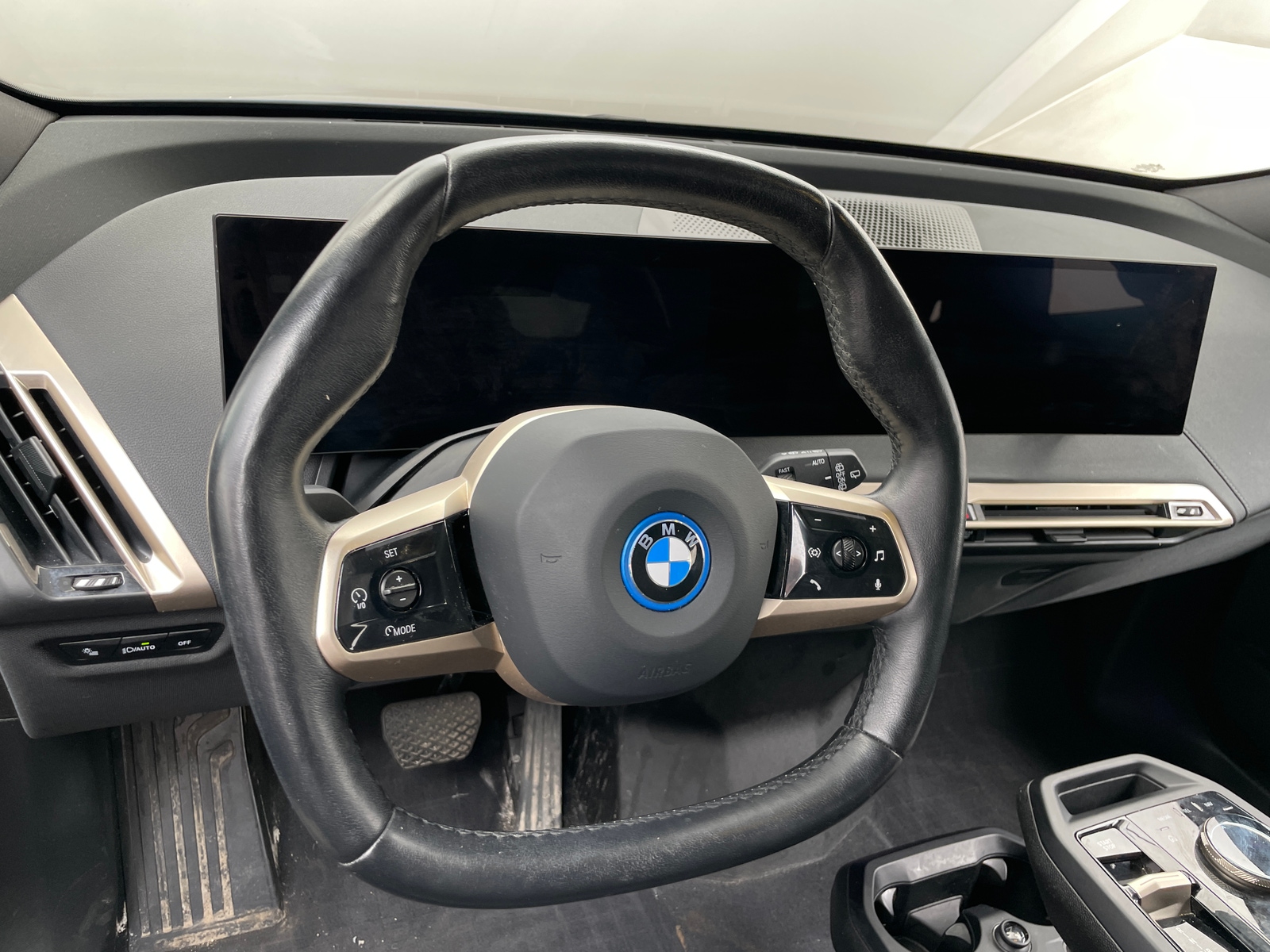 Thumbnail: 2024 BMW iX - 4