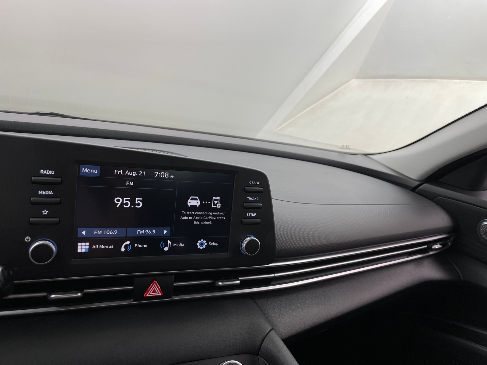 Thumbnail: 2025 Hyundai Elantra - 4