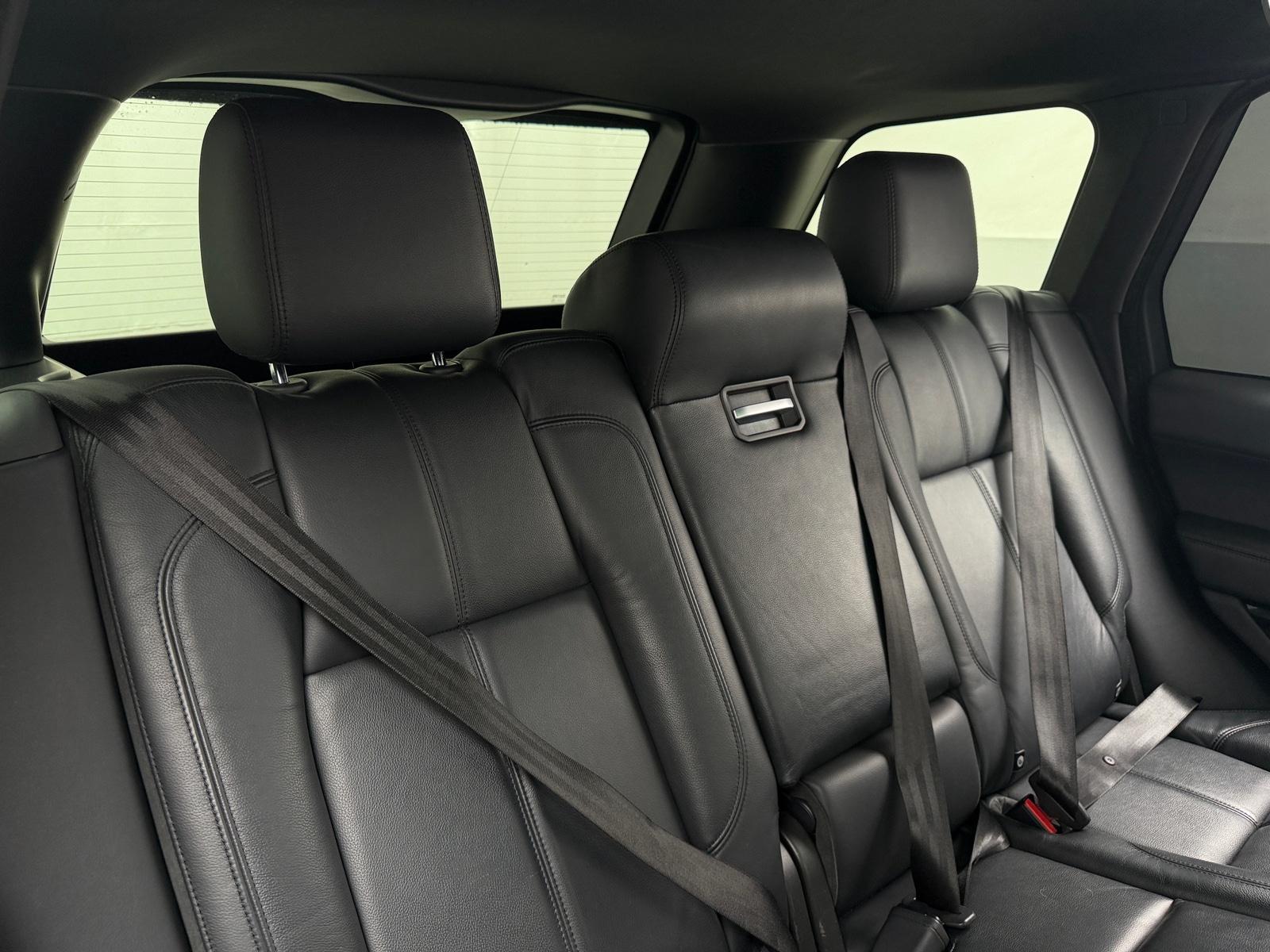 Thumbnail: 2016 Land Rover Range Rover - 6