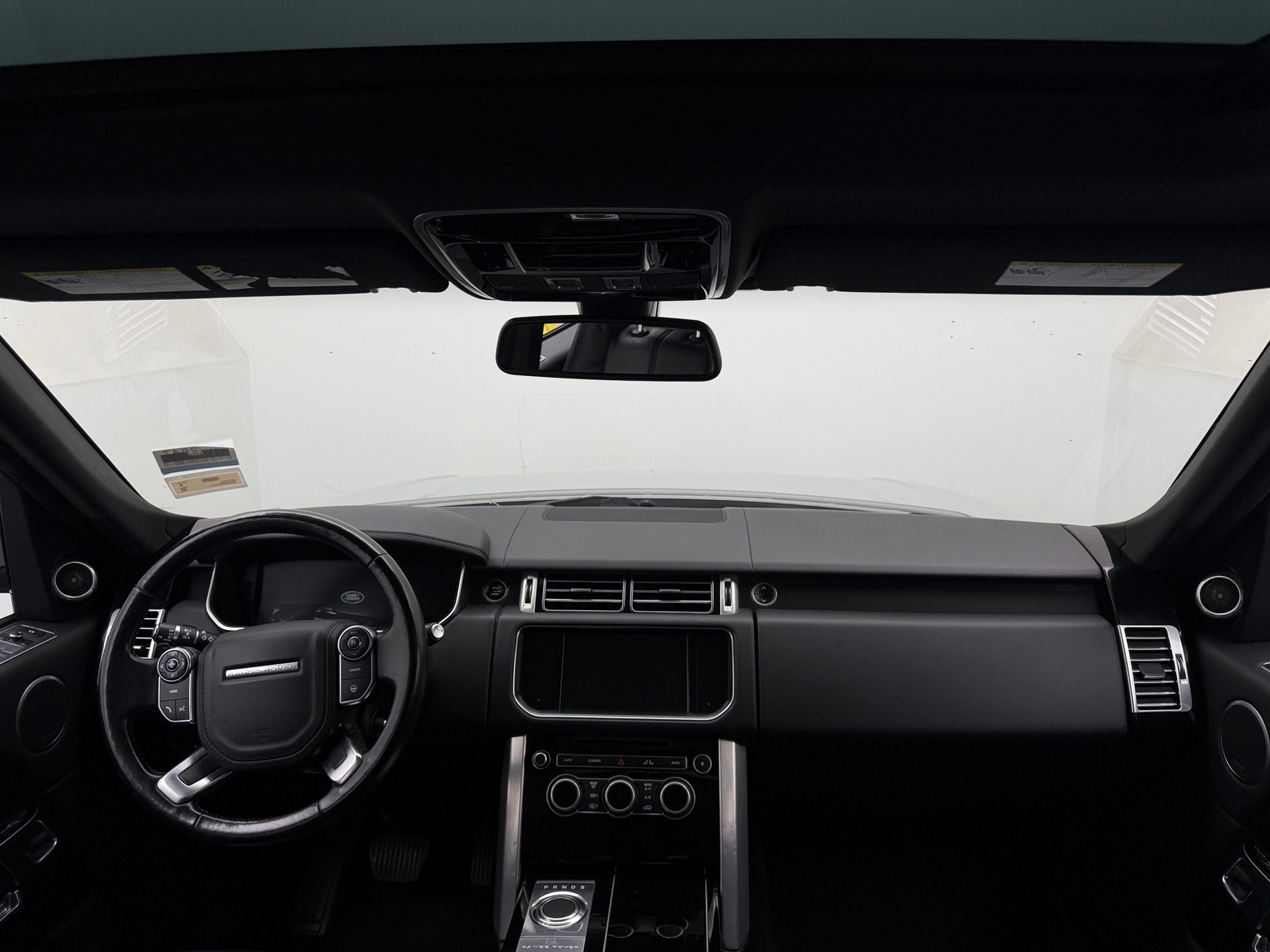 Thumbnail: 2016 Land Rover Range Rover - 3