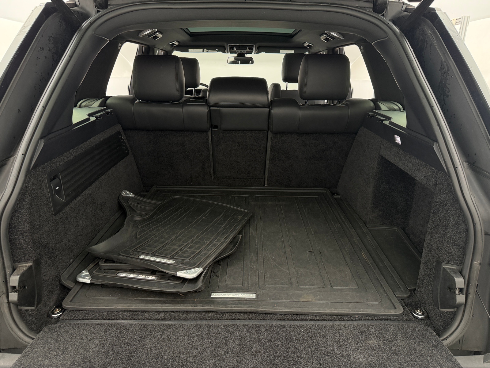 Thumbnail: 2016 Land Rover Range Rover - 7