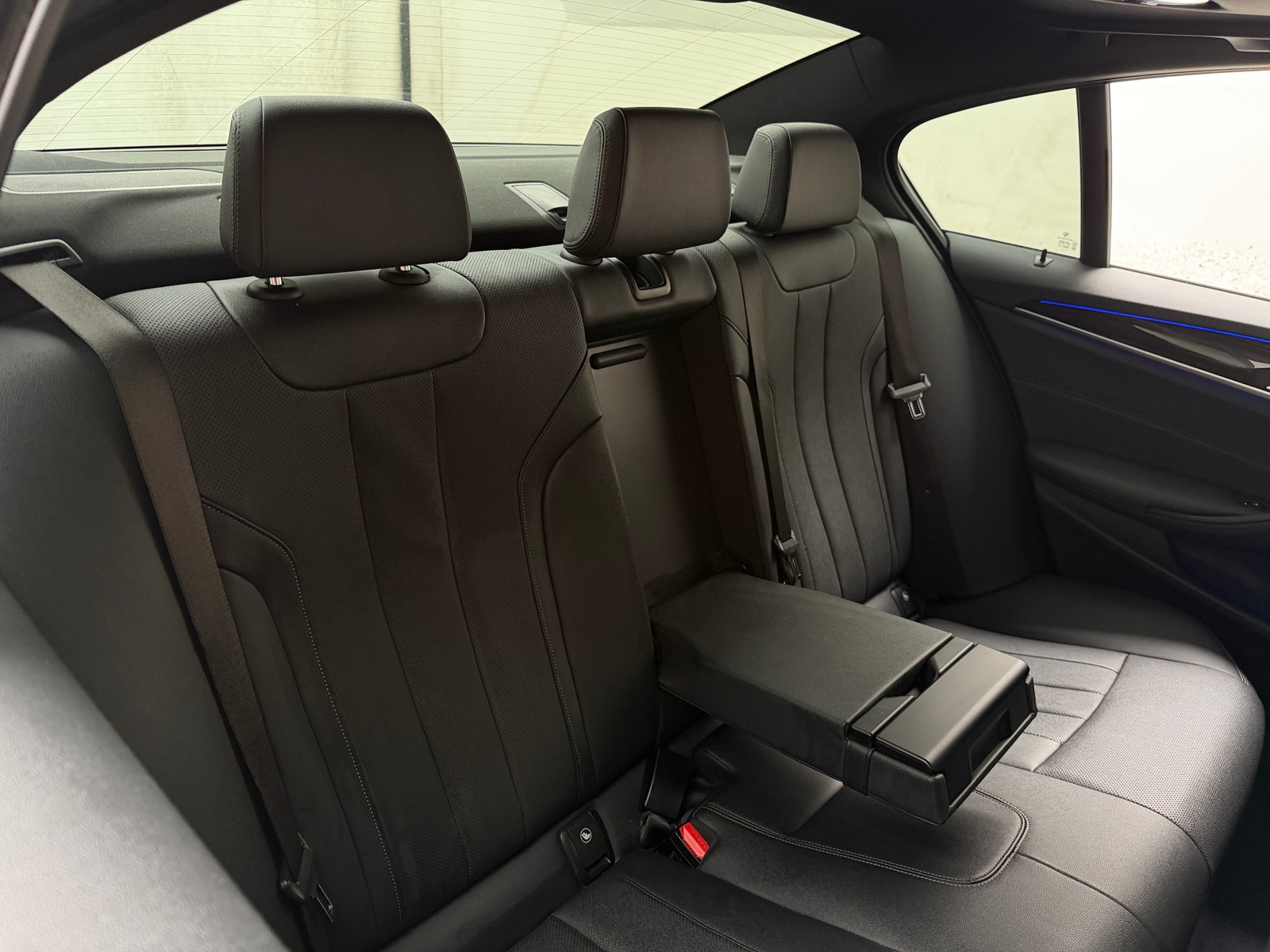 Thumbnail: 2022 BMW 5 Series - 5