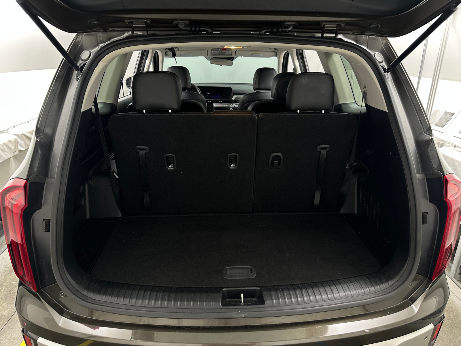 Thumbnail: 2024 Kia Telluride - 6
