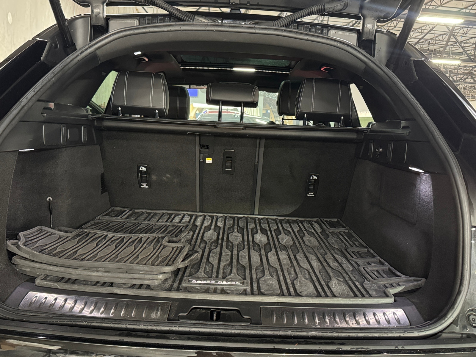Thumbnail: 2021 Land Rover Range Rover Velar - 7
