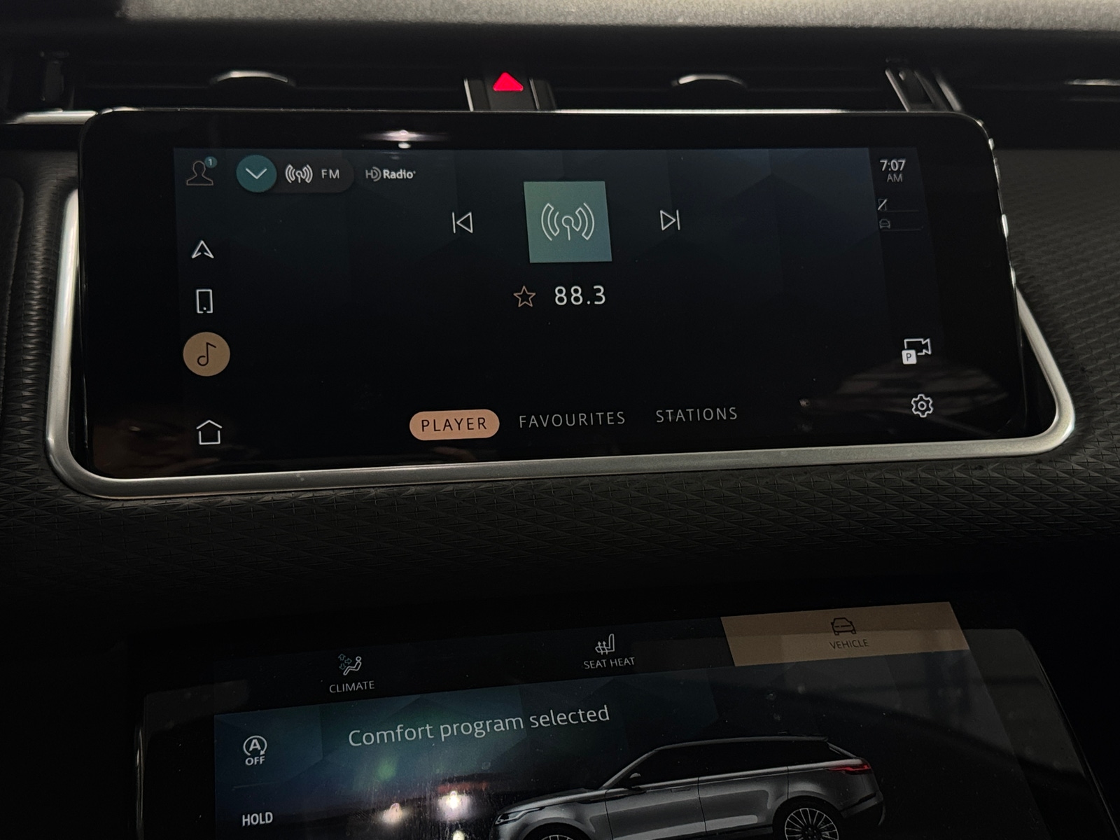 Thumbnail: 2021 Land Rover Range Rover Velar - 4