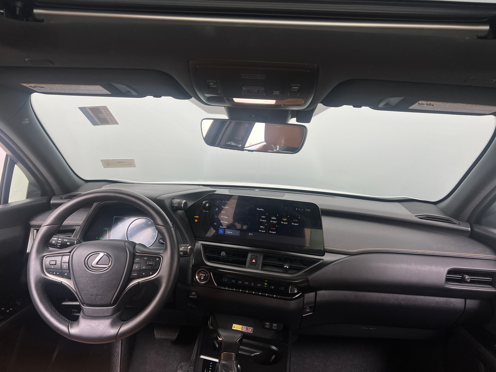 Thumbnail: 2023 Lexus UX - 2