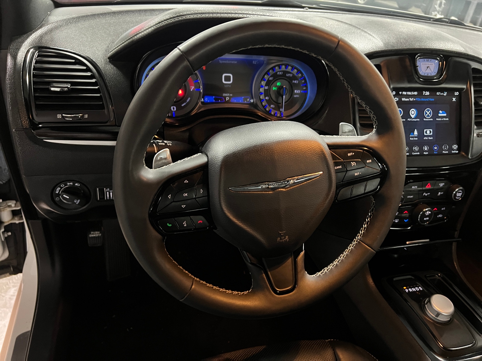 Thumbnail: 2022 Chrysler 300 - 4