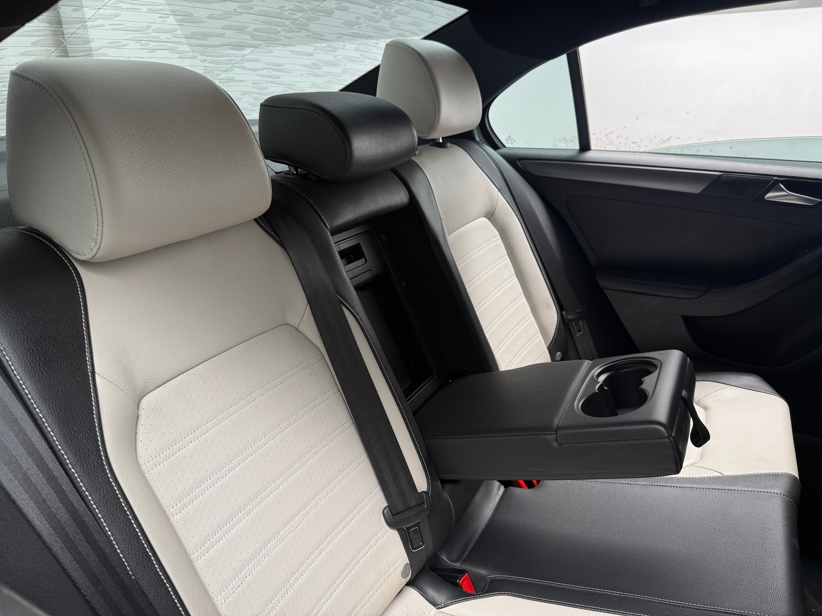 Thumbnail: 2016 Volkswagen Jetta - 5