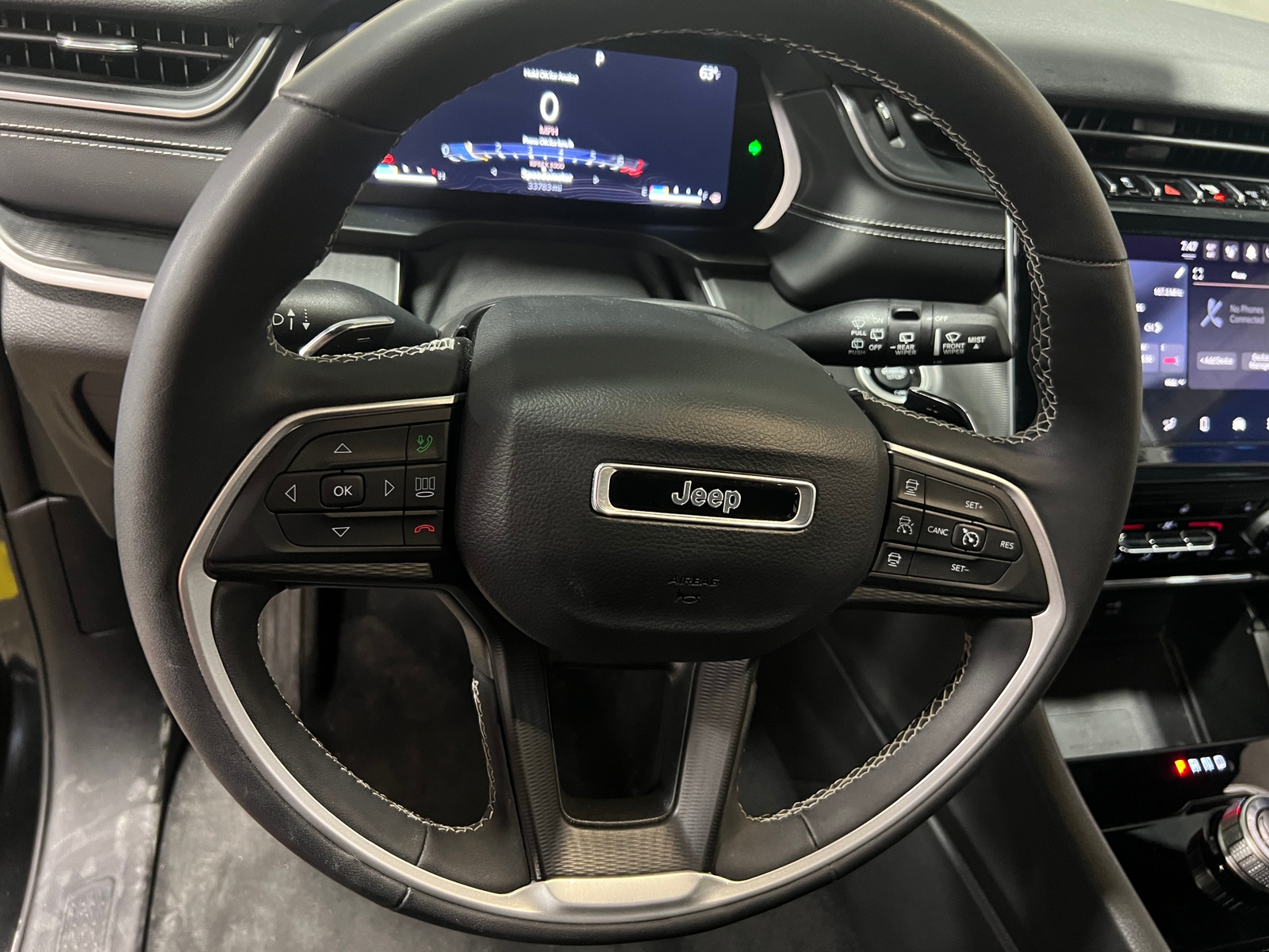 Thumbnail: 2023 Jeep Grand Cherokee - 4