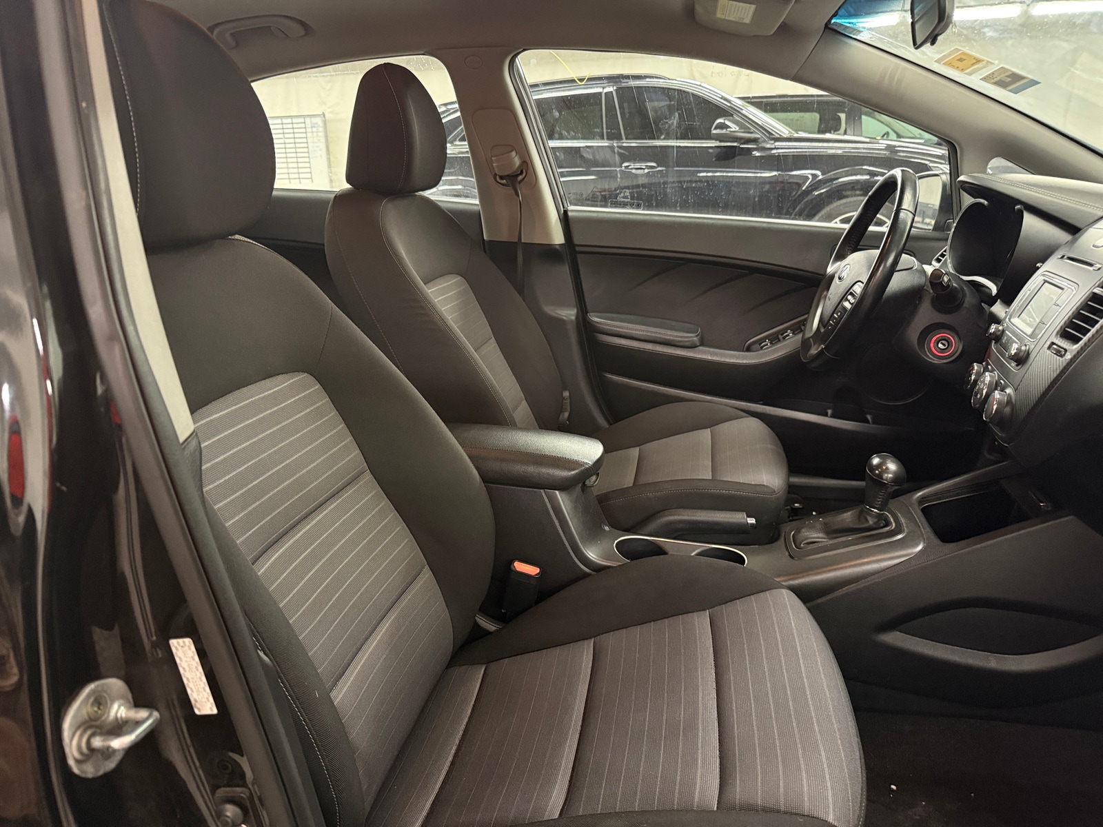 Thumbnail: 2016 Kia Forte - 2