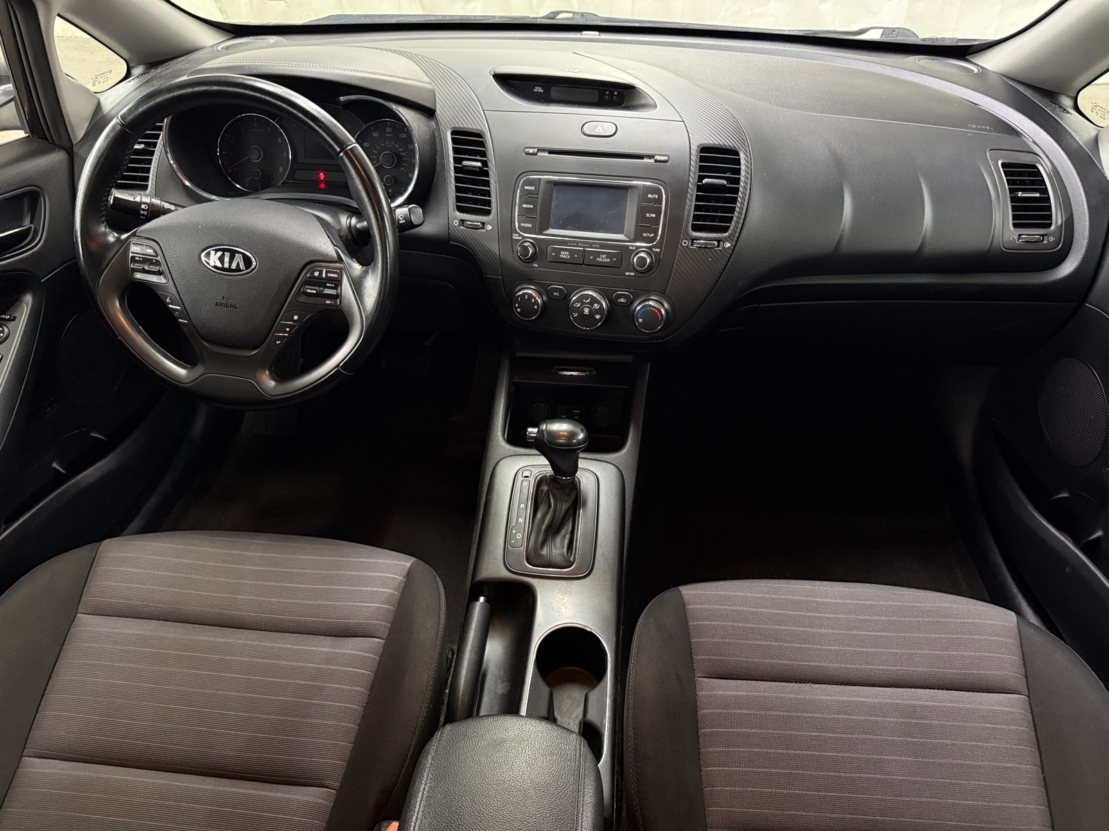 Thumbnail: 2016 Kia Forte - 3