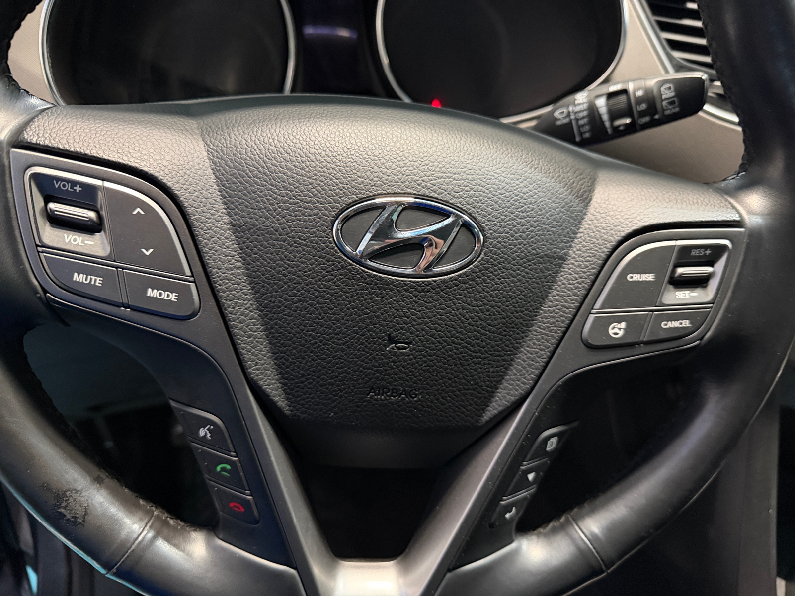 Thumbnail: 2014 Hyundai Santa Fe - 4