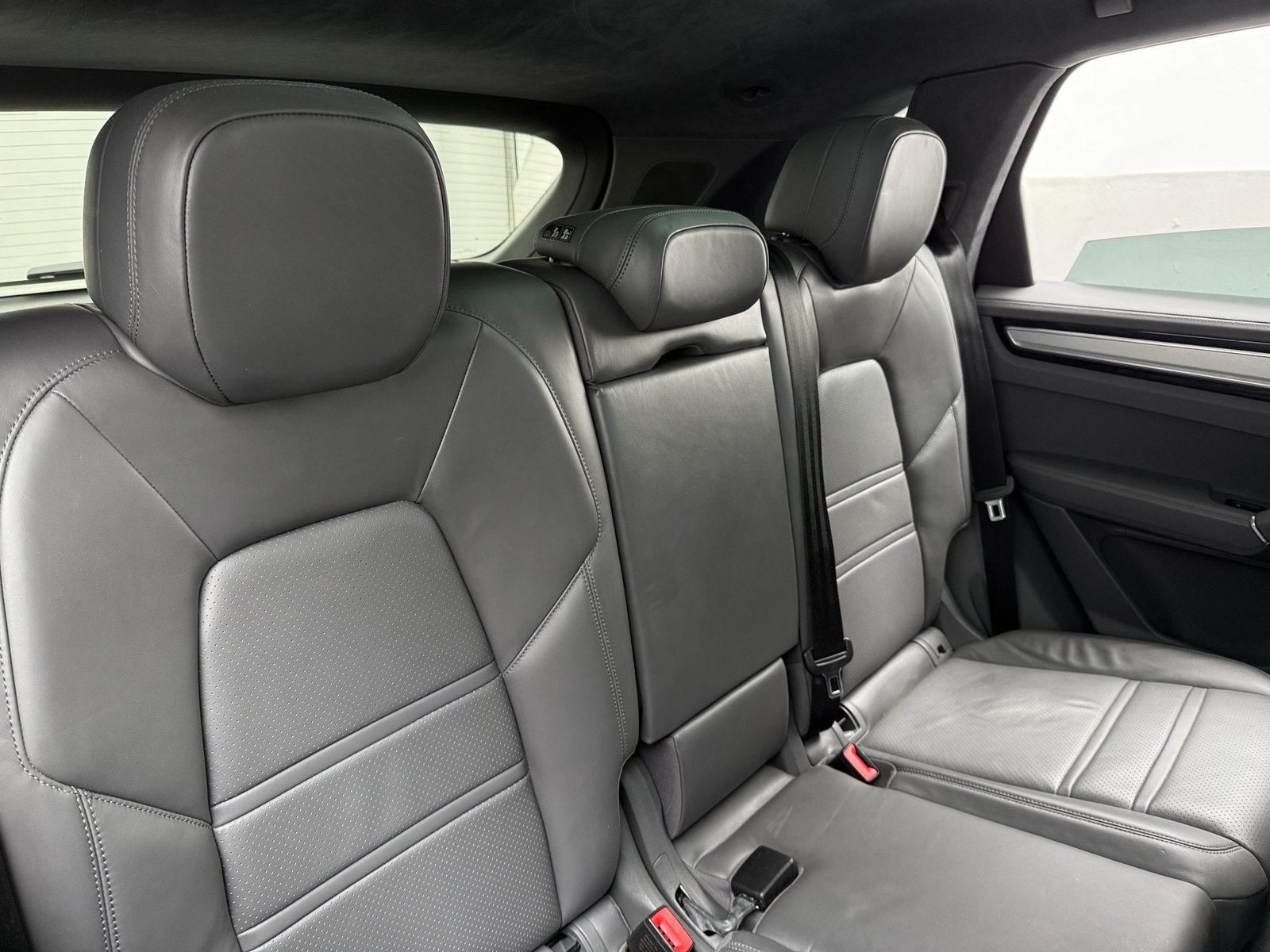 Thumbnail: 2019 Porsche Cayenne - 5