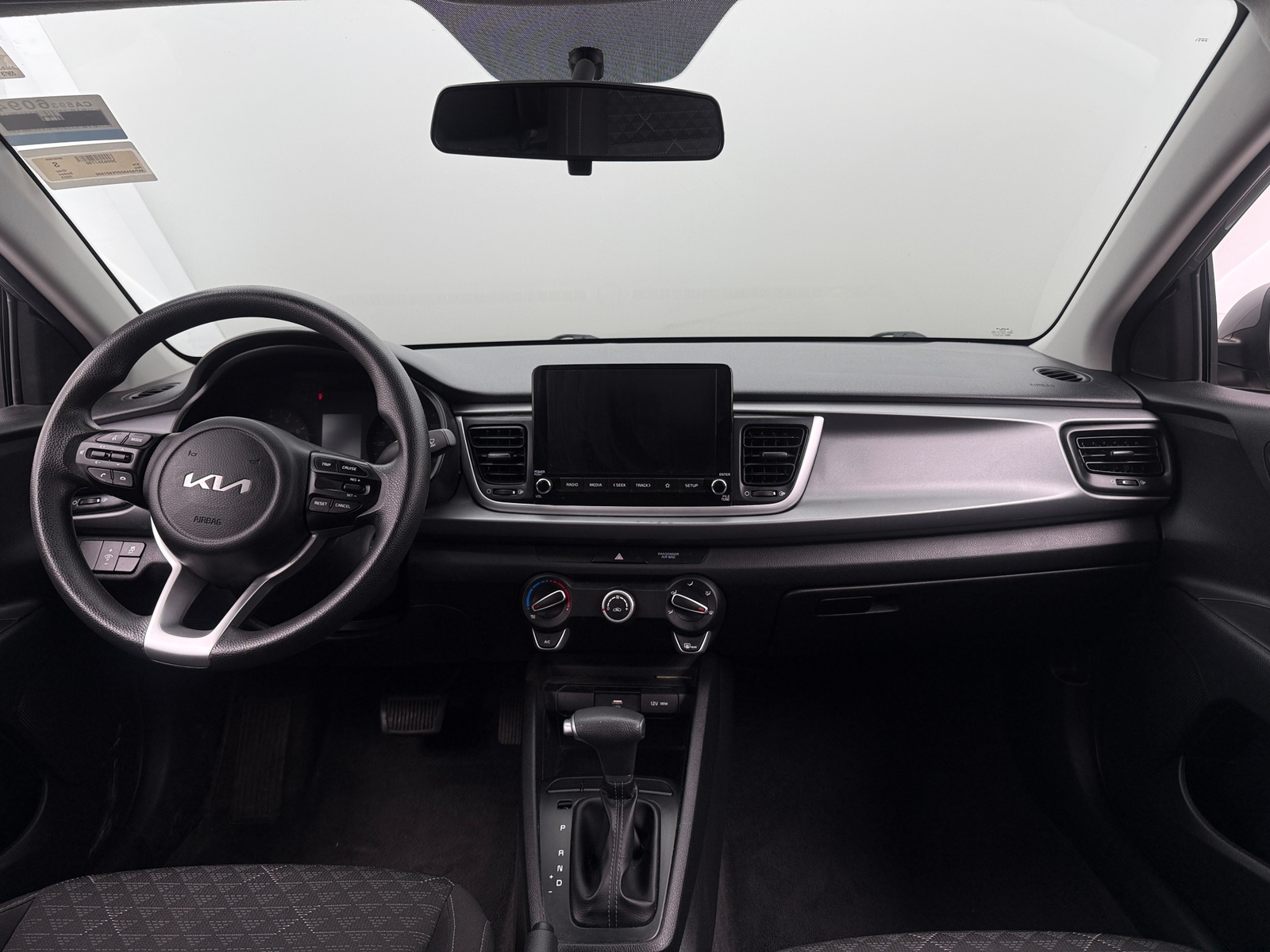 Thumbnail: 2023 Kia Rio - 3