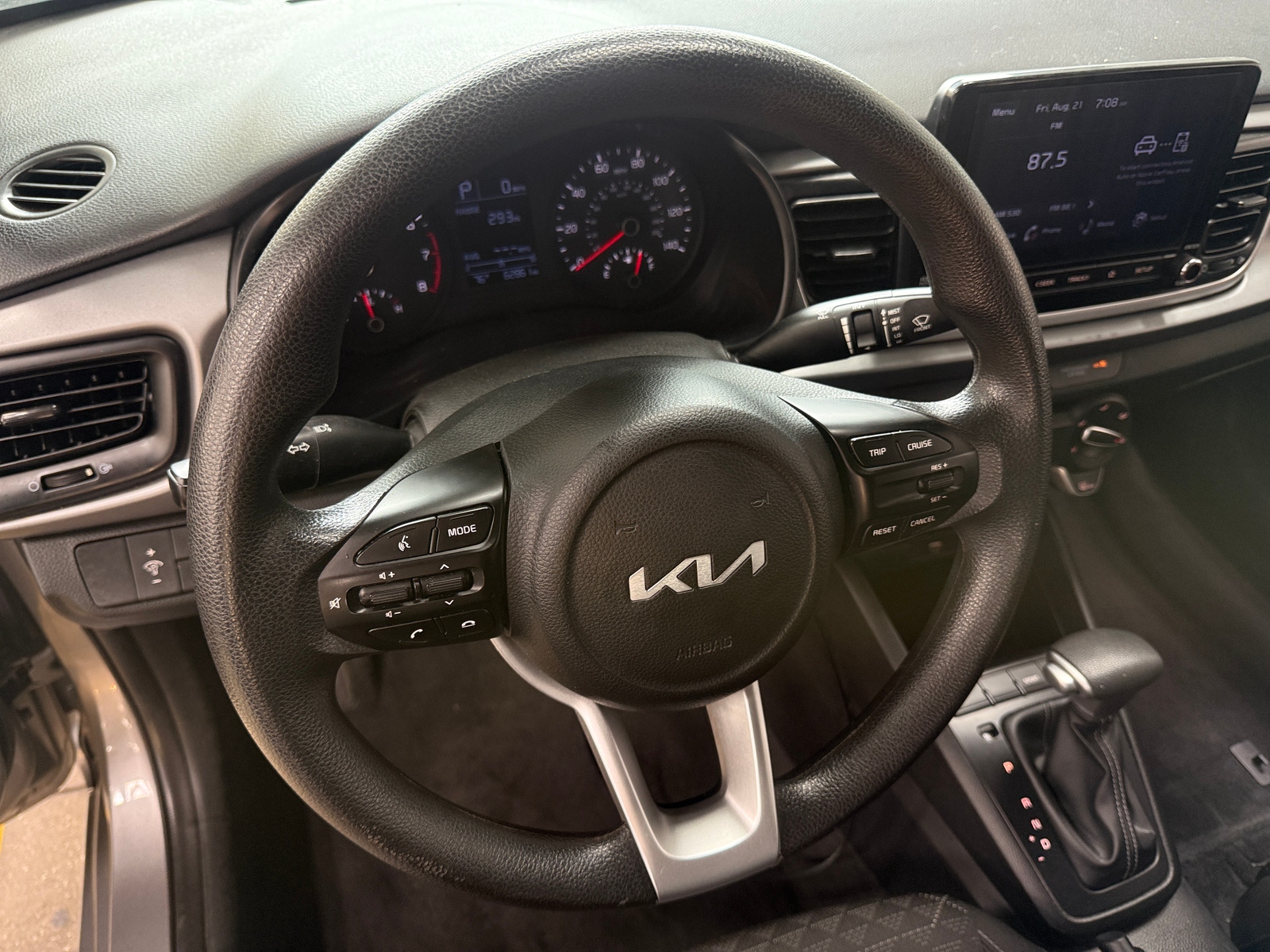 Thumbnail: 2023 Kia Rio - 5