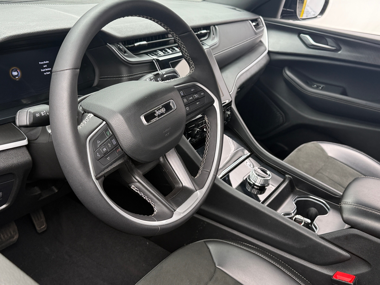 Thumbnail: 2025 Jeep Grand Cherokee L - 2