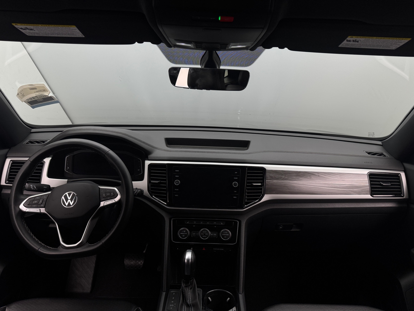 Thumbnail: 2022 Volkswagen Atlas - 3