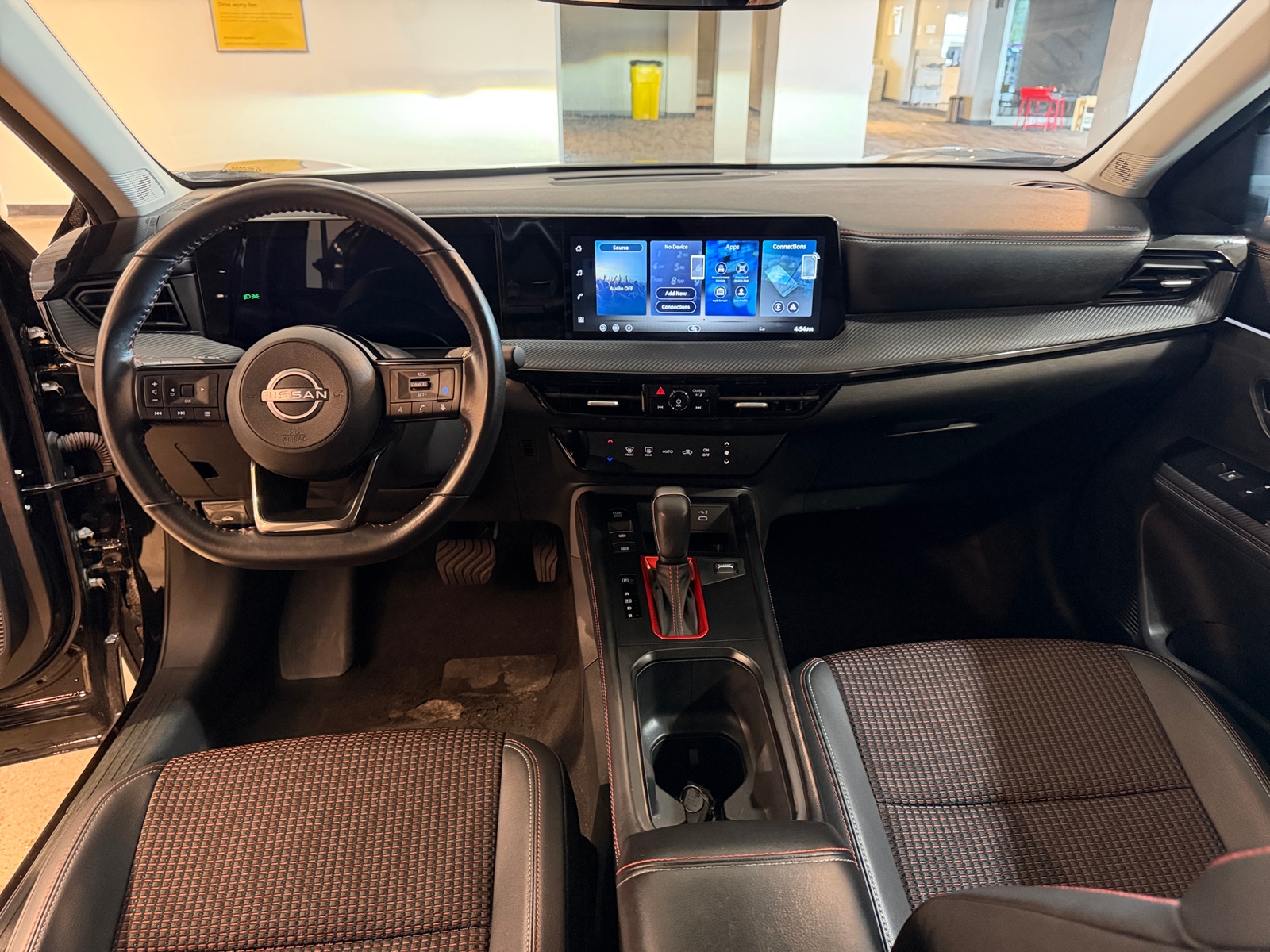 Thumbnail: 2026 Nissan Kicks - 3