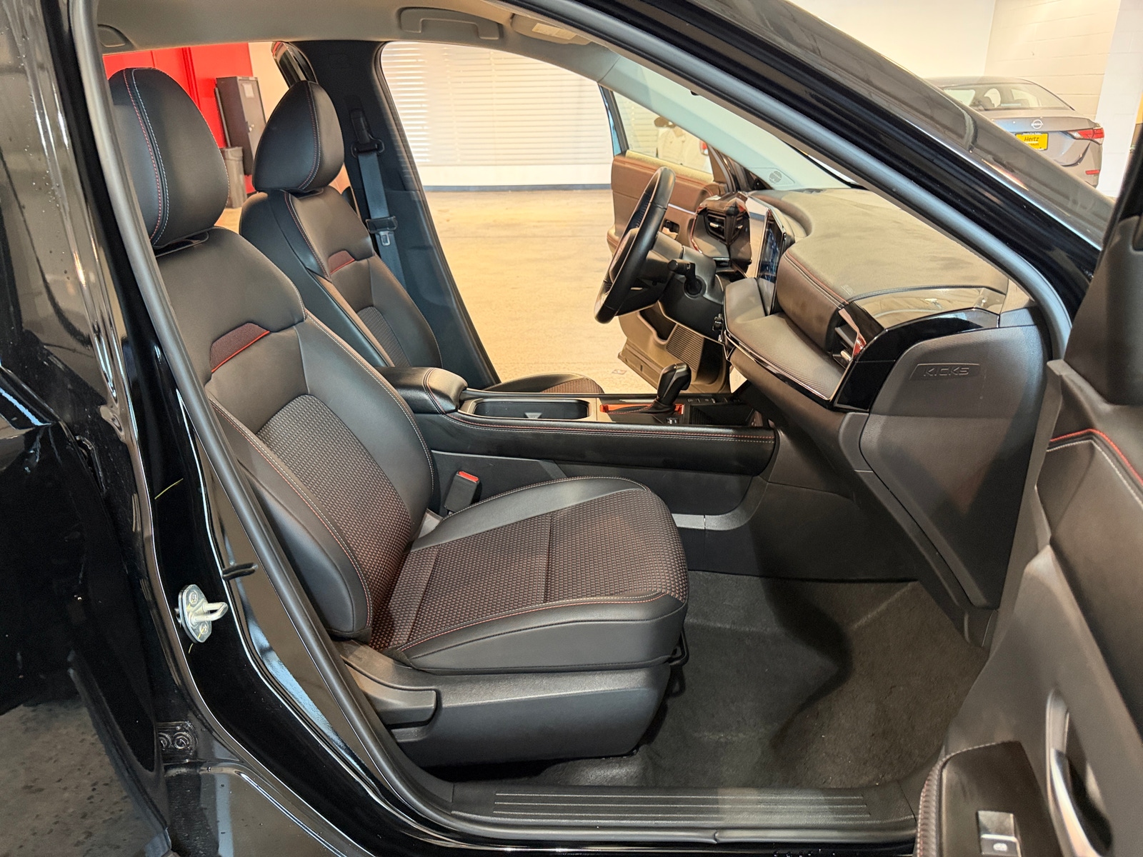 Thumbnail: 2026 Nissan Kicks - 2