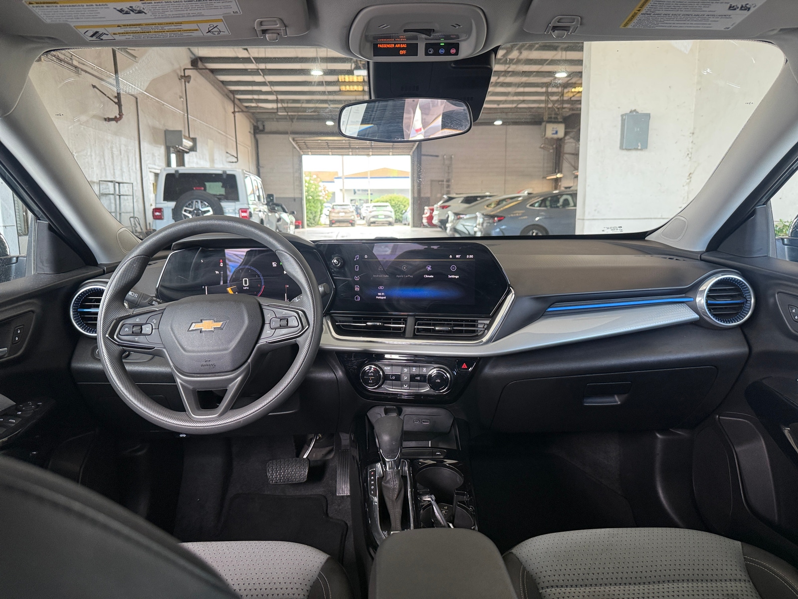 Thumbnail: 2025 Chevrolet Trax - 3