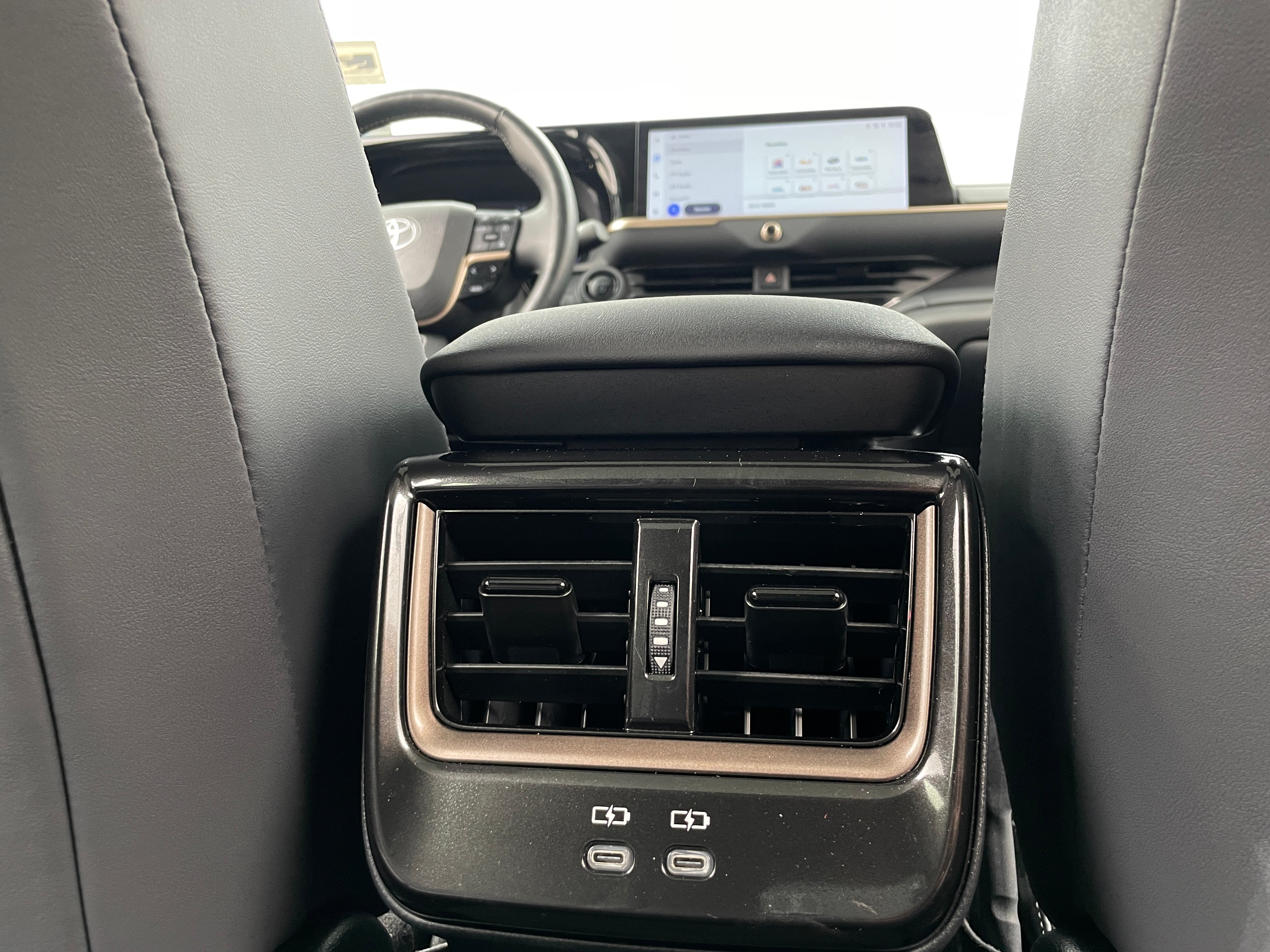 2025 Toyota Crown Signia