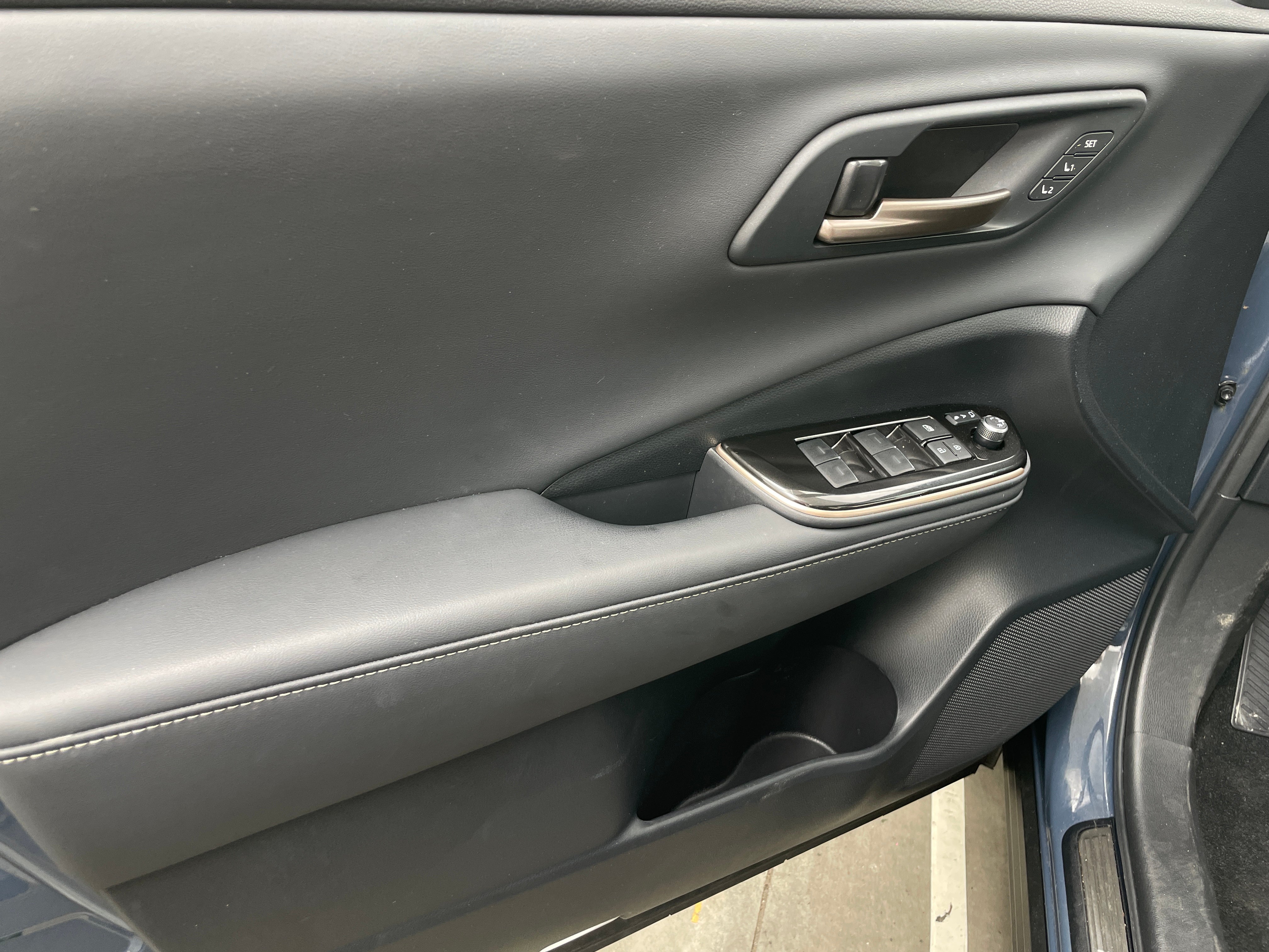 2025 Toyota Crown Signia