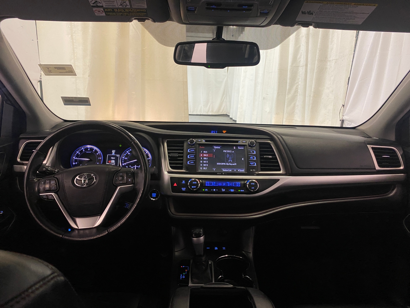 Thumbnail: 2015 Toyota Highlander - 2